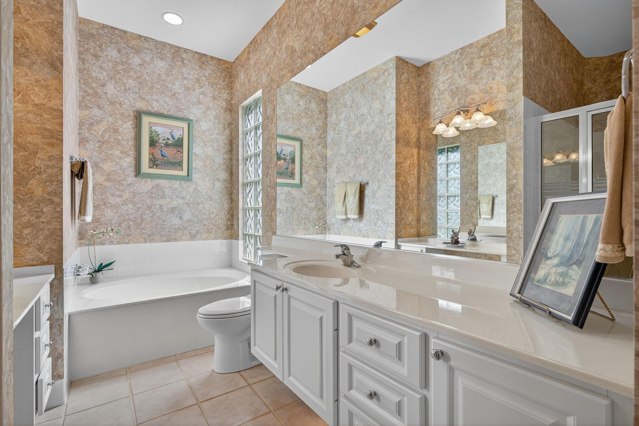 7880 SE Paurotis Lane