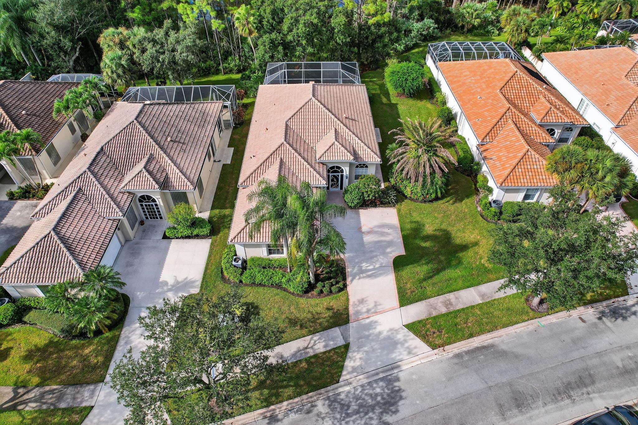 7880 SE Paurotis Lane