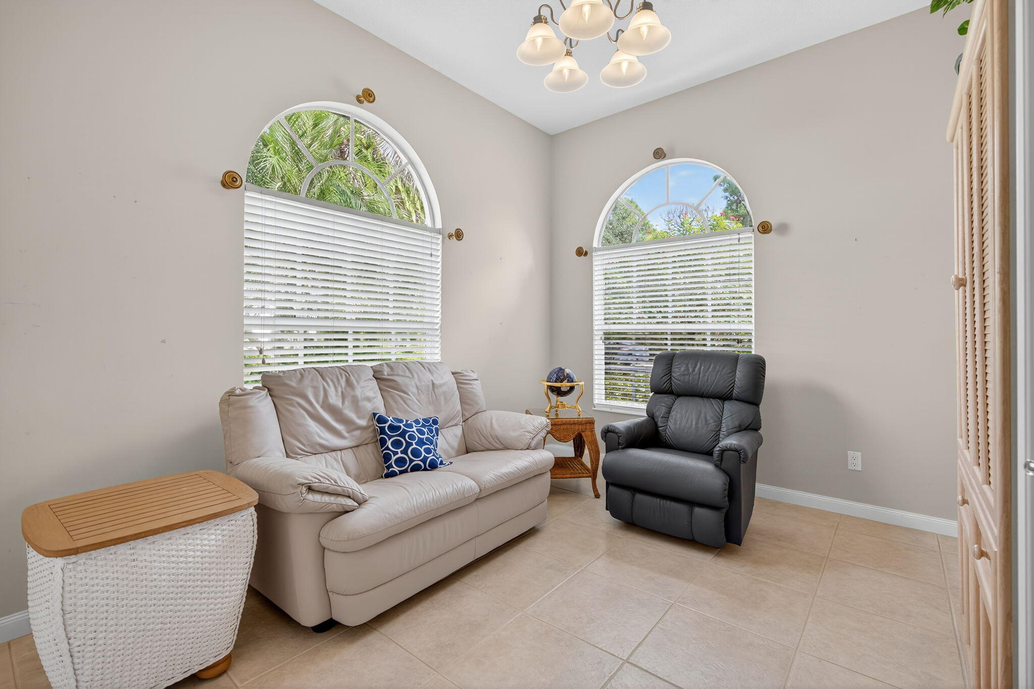 7880 SE Paurotis Lane