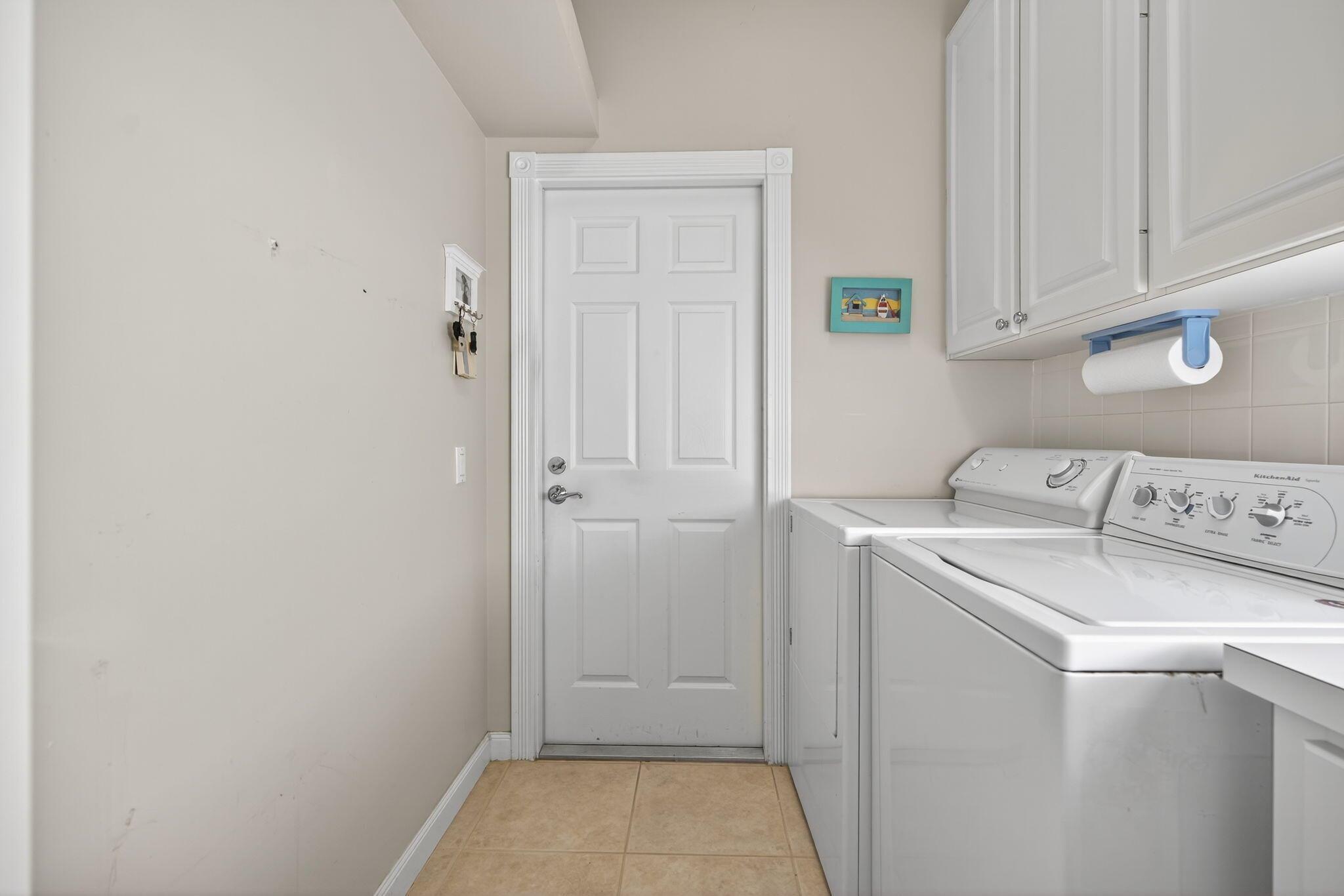 7880 SE Paurotis Lane