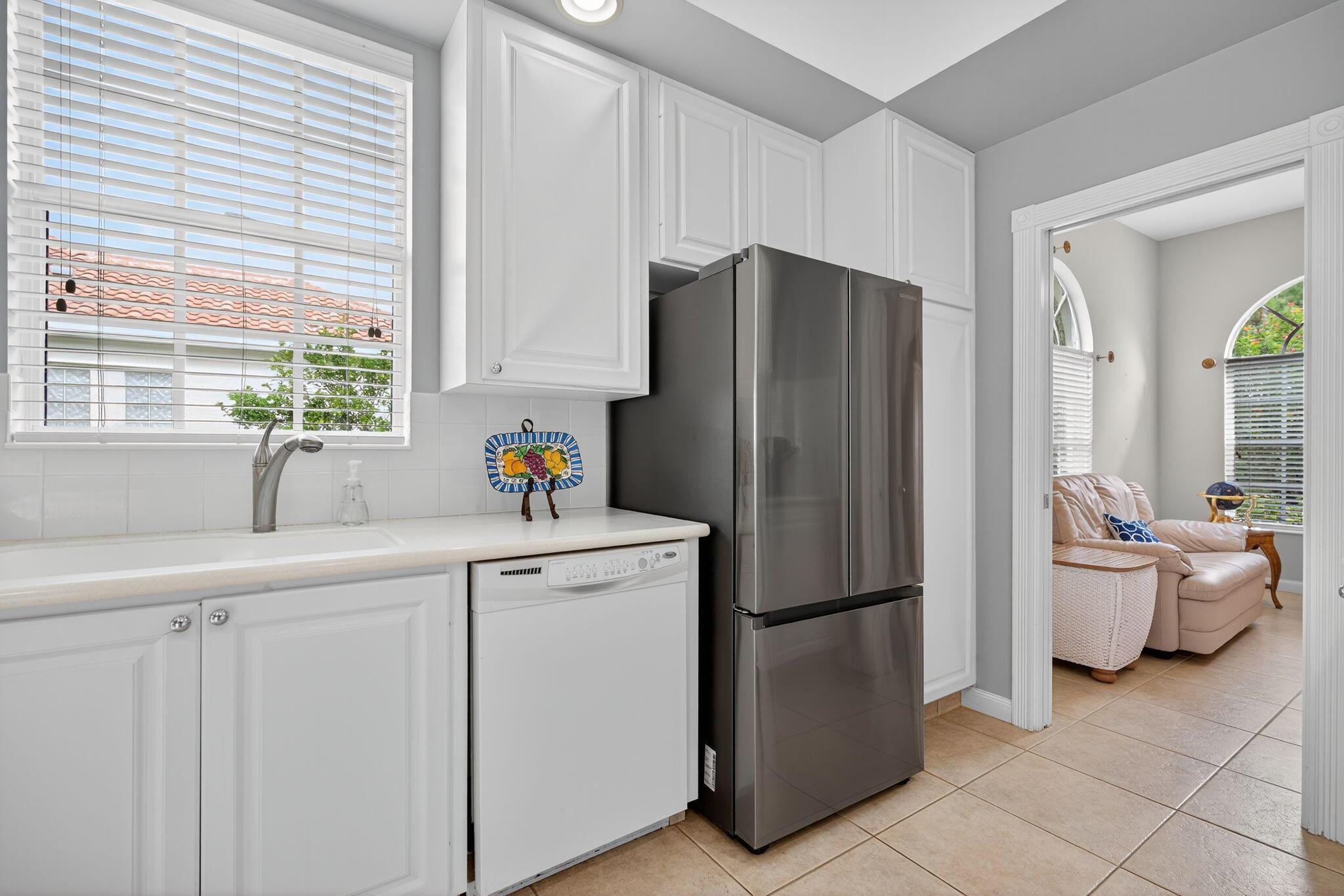 7880 SE Paurotis Lane