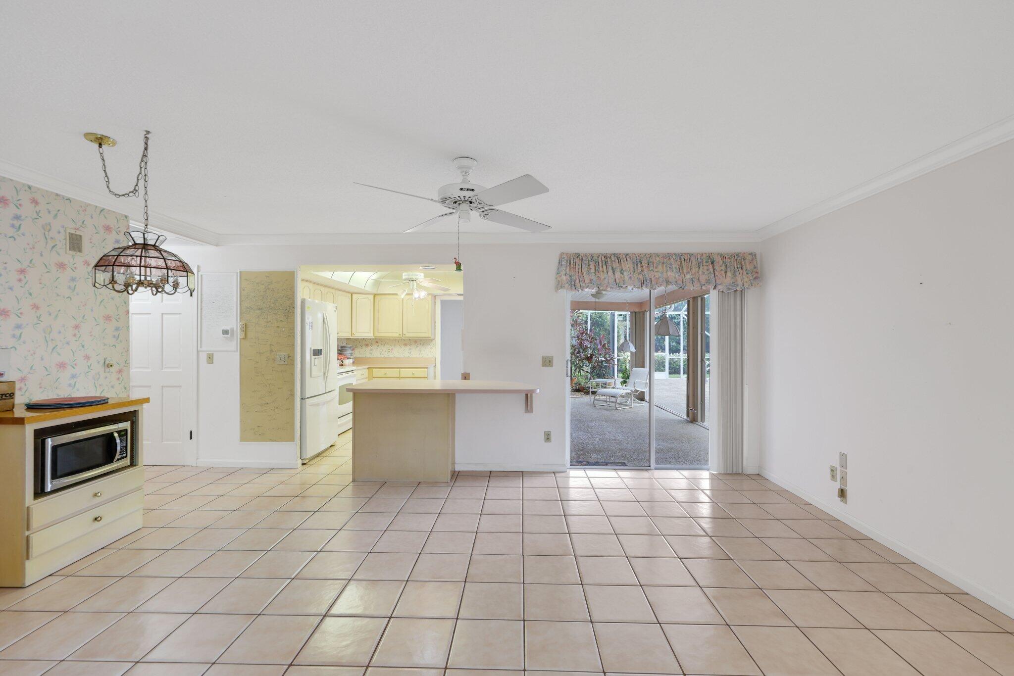 73 Fairview E