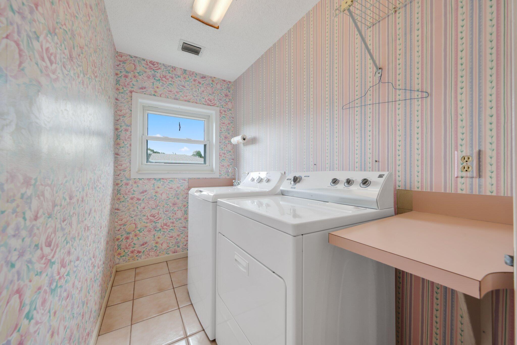 73 Fairview E