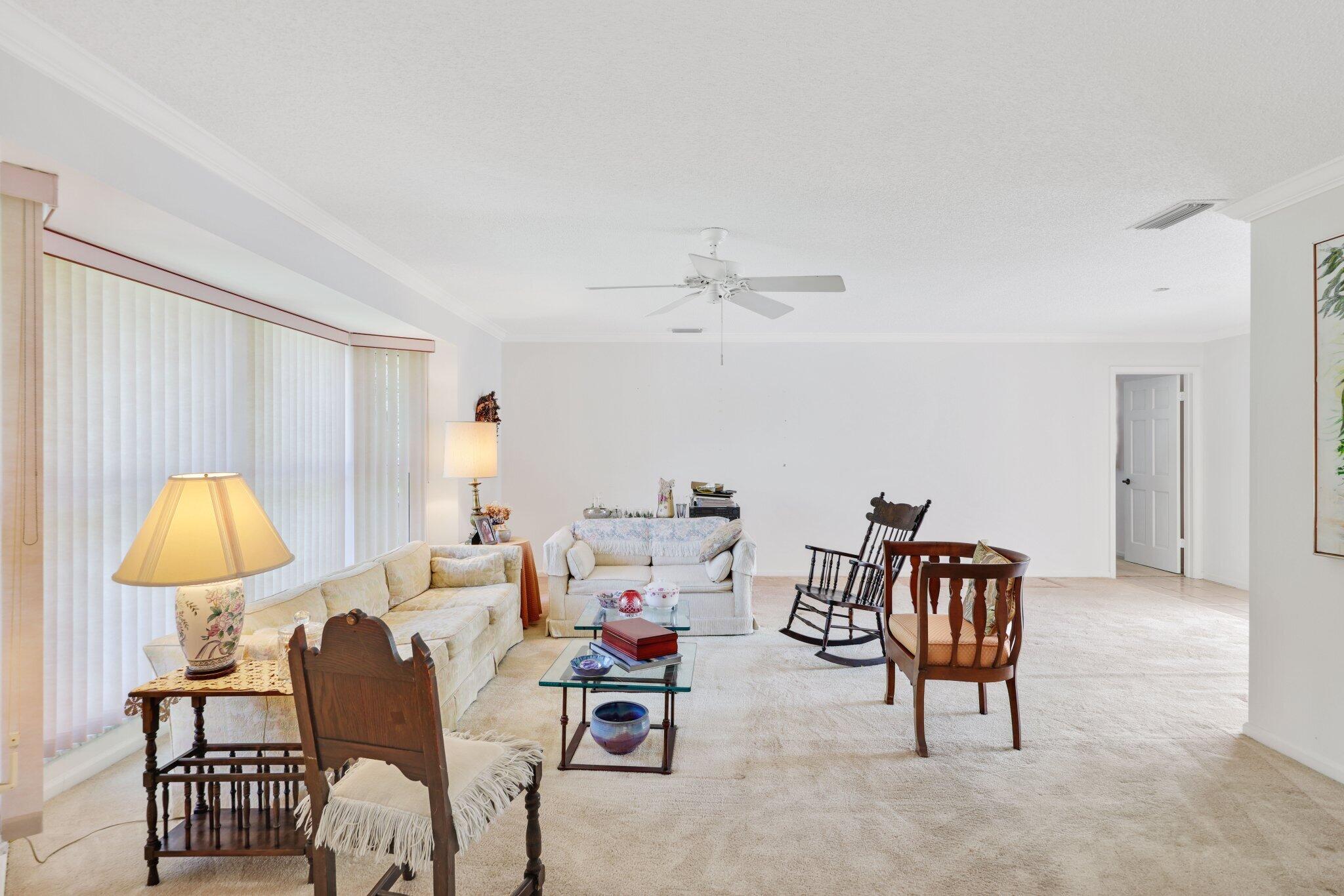 73 Fairview E