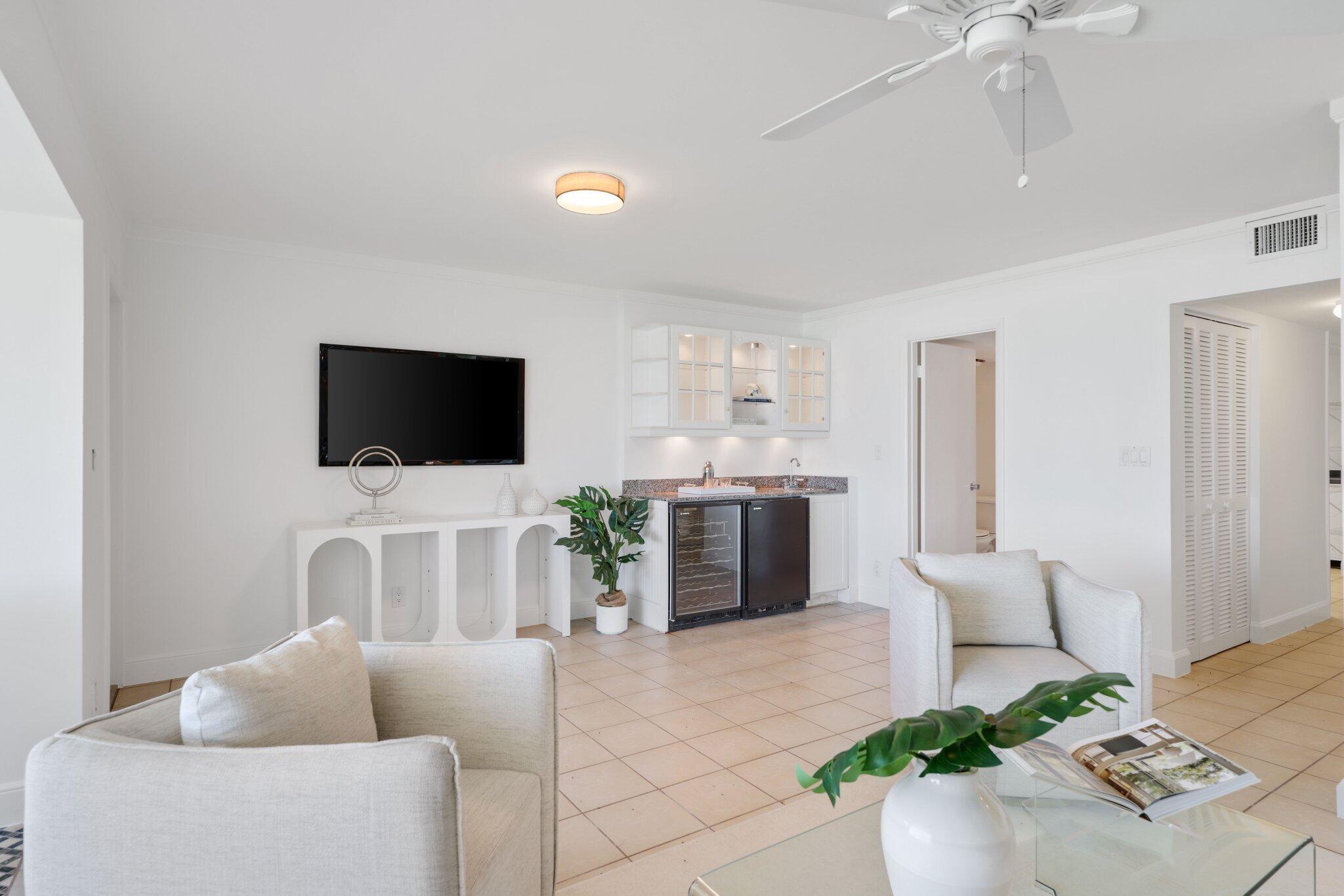 1016 Ocean Drive