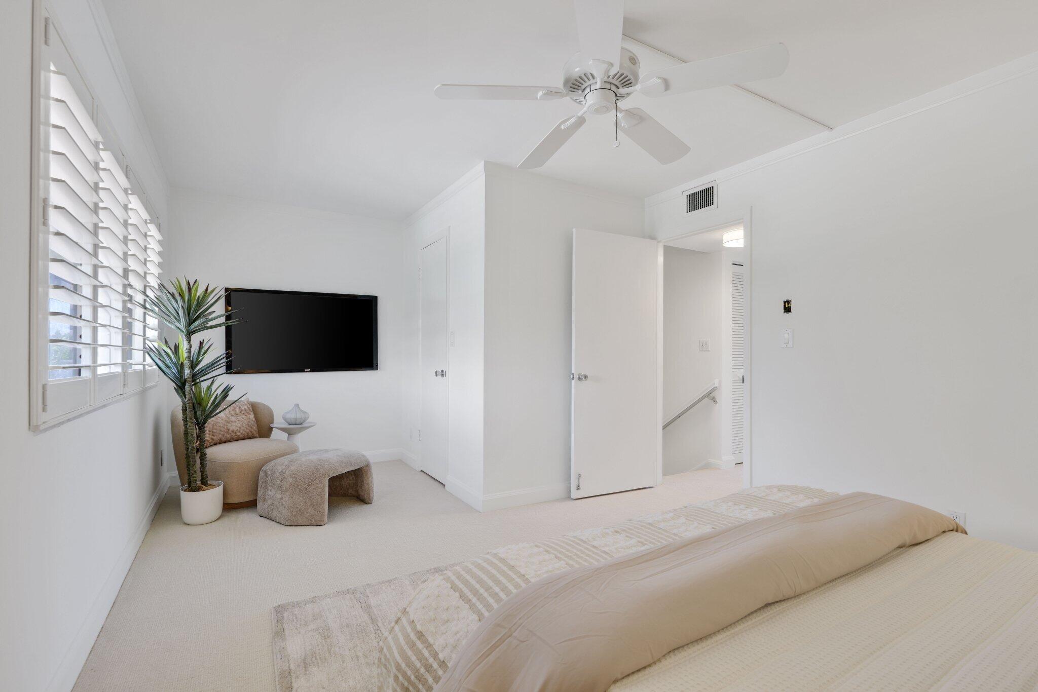 1016 Ocean Drive