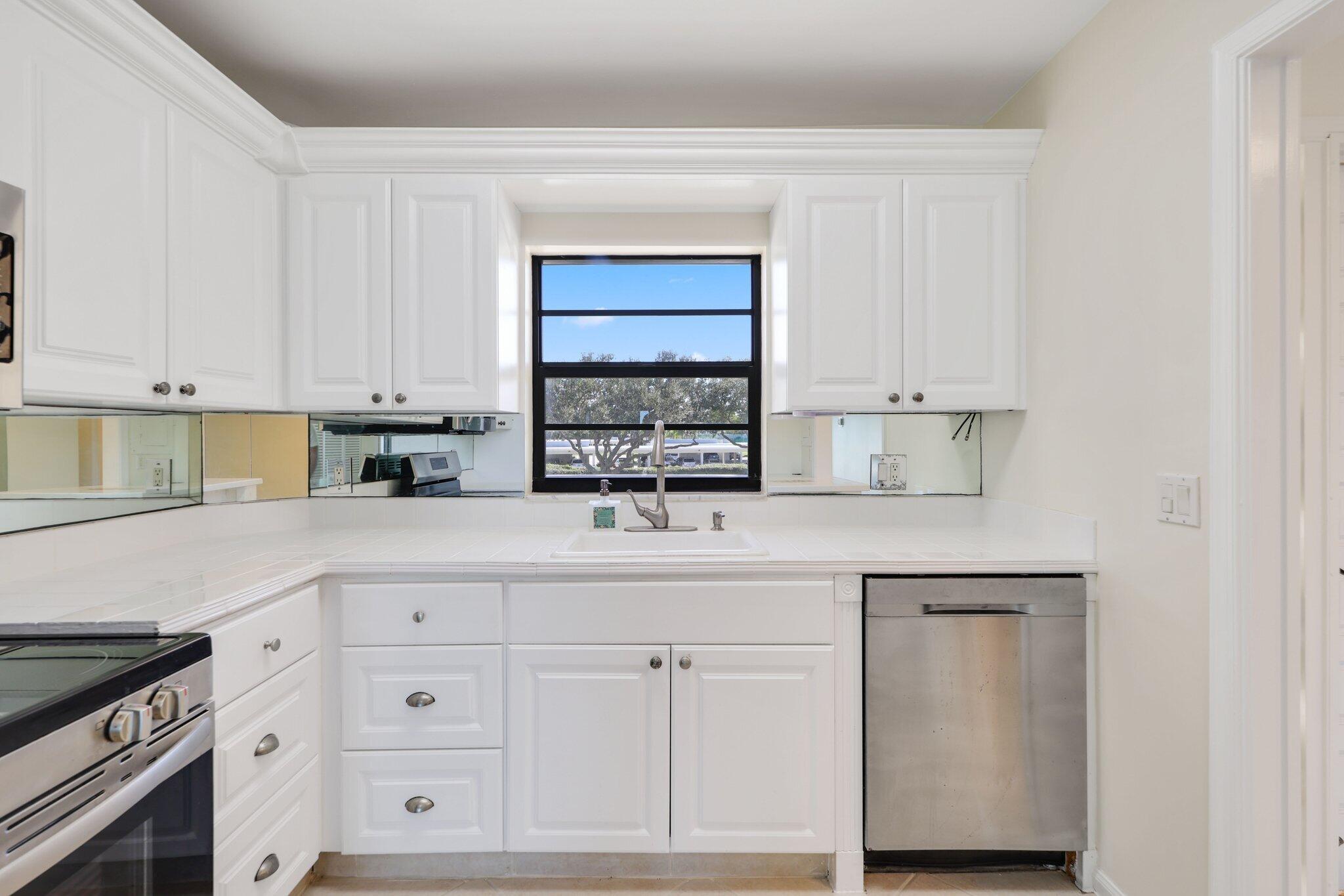 200 Intracoastal Place 206