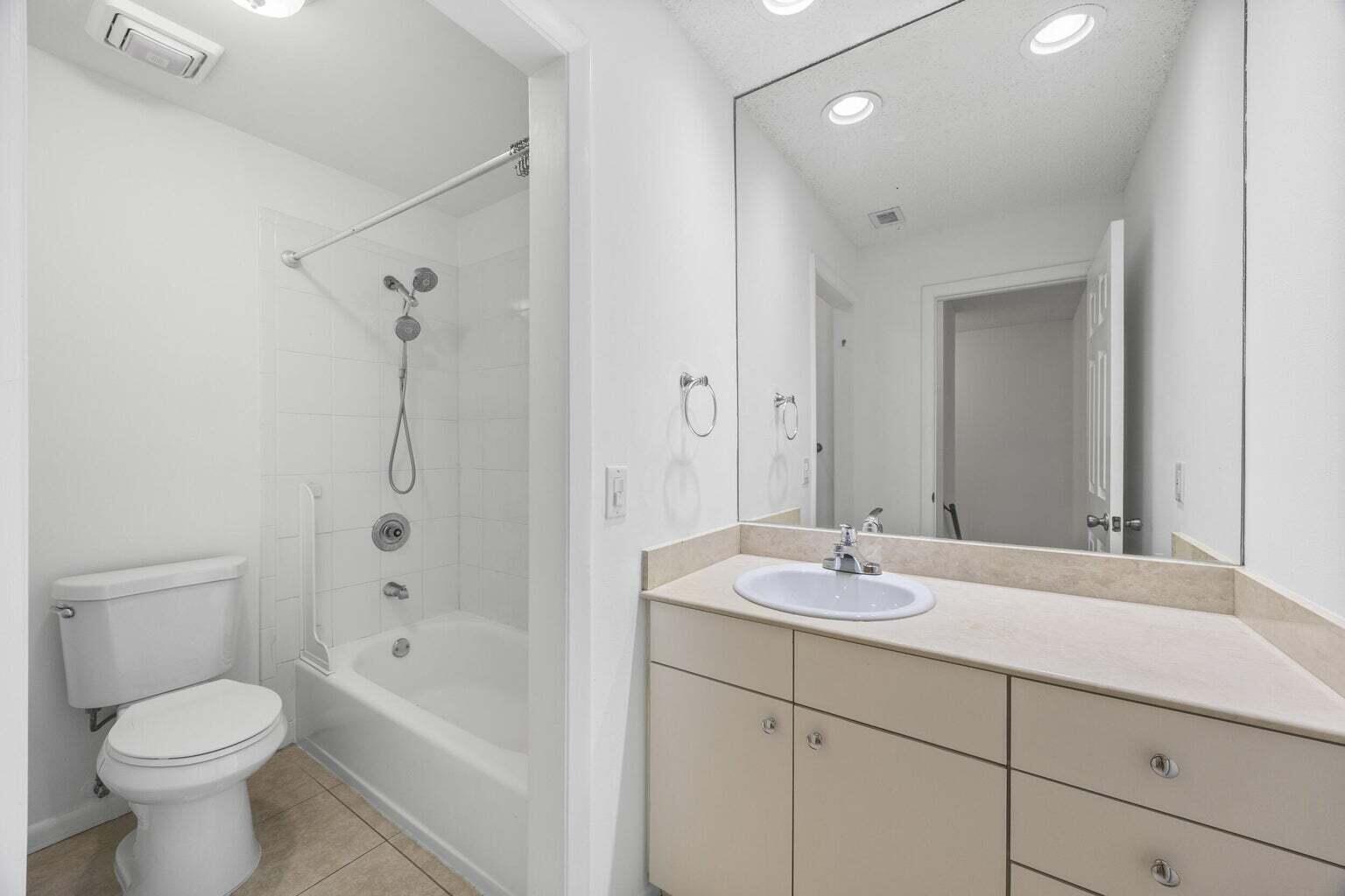 406 N Cypress Drive 2