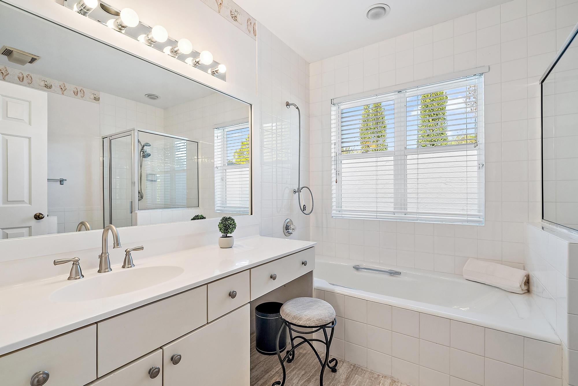 7998 SE Hempstead Circle