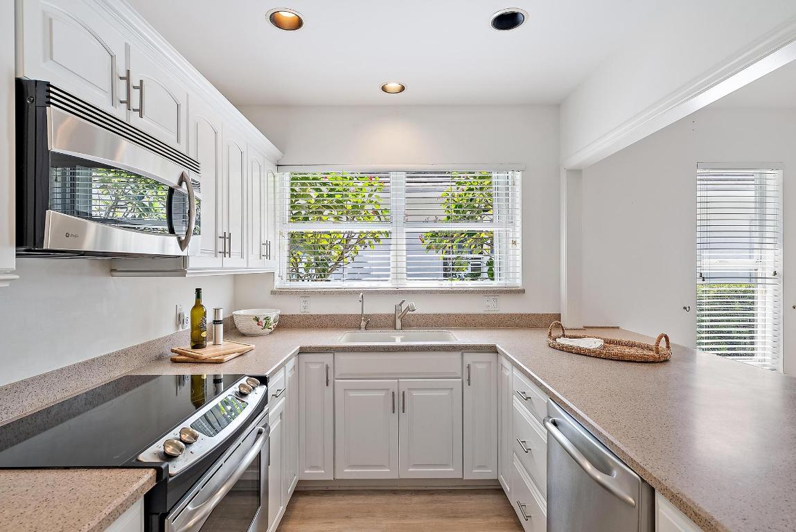 7998 SE Hempstead Circle