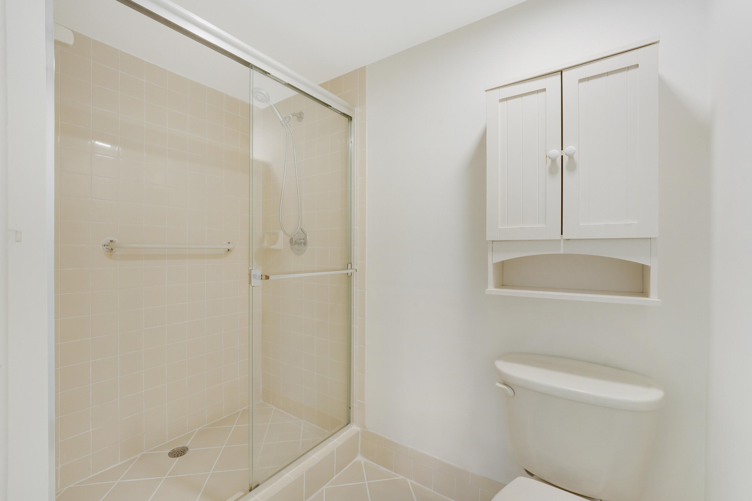 1001 Seafarer Circle 305