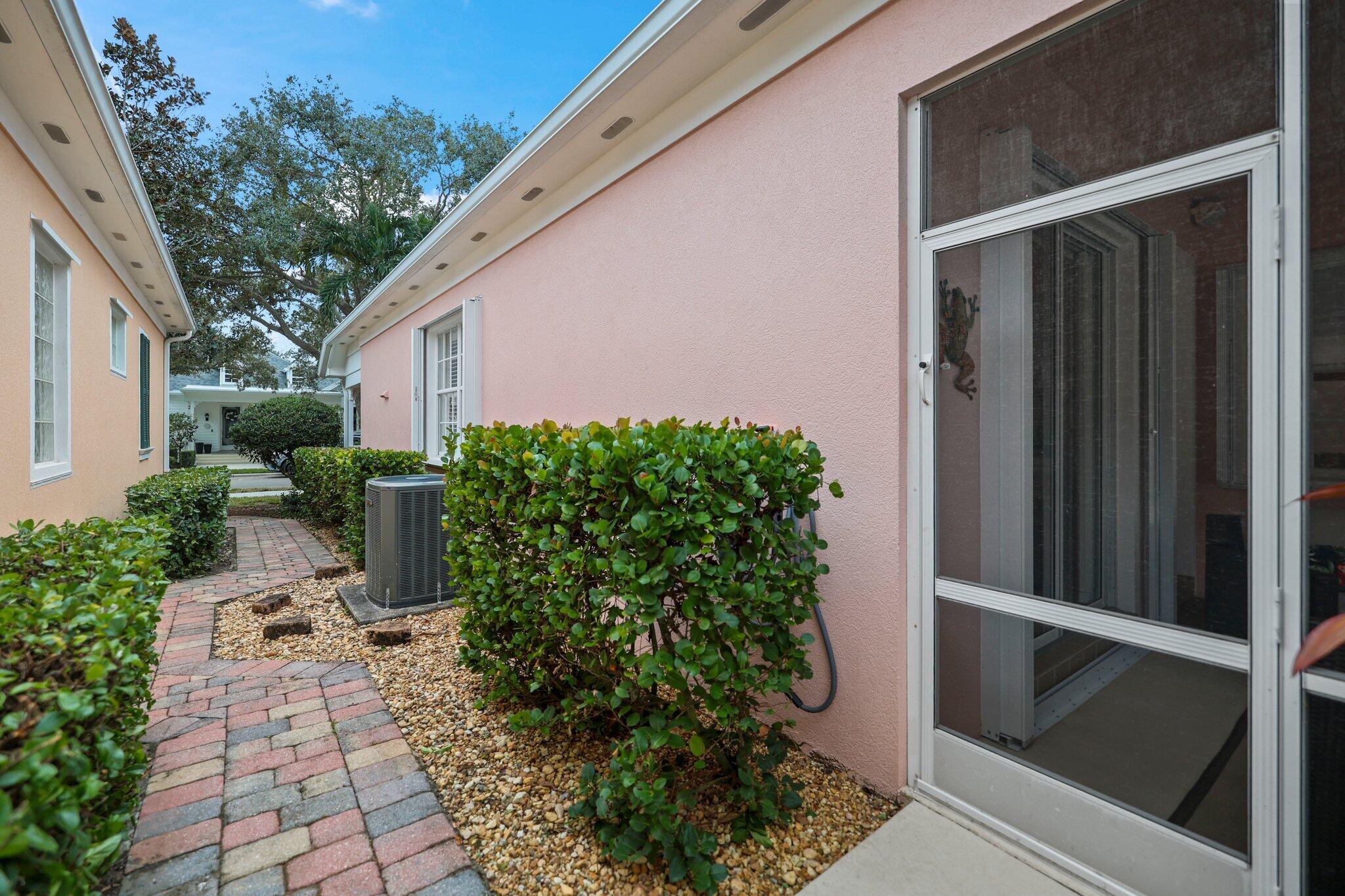 238 Poinciana Drive