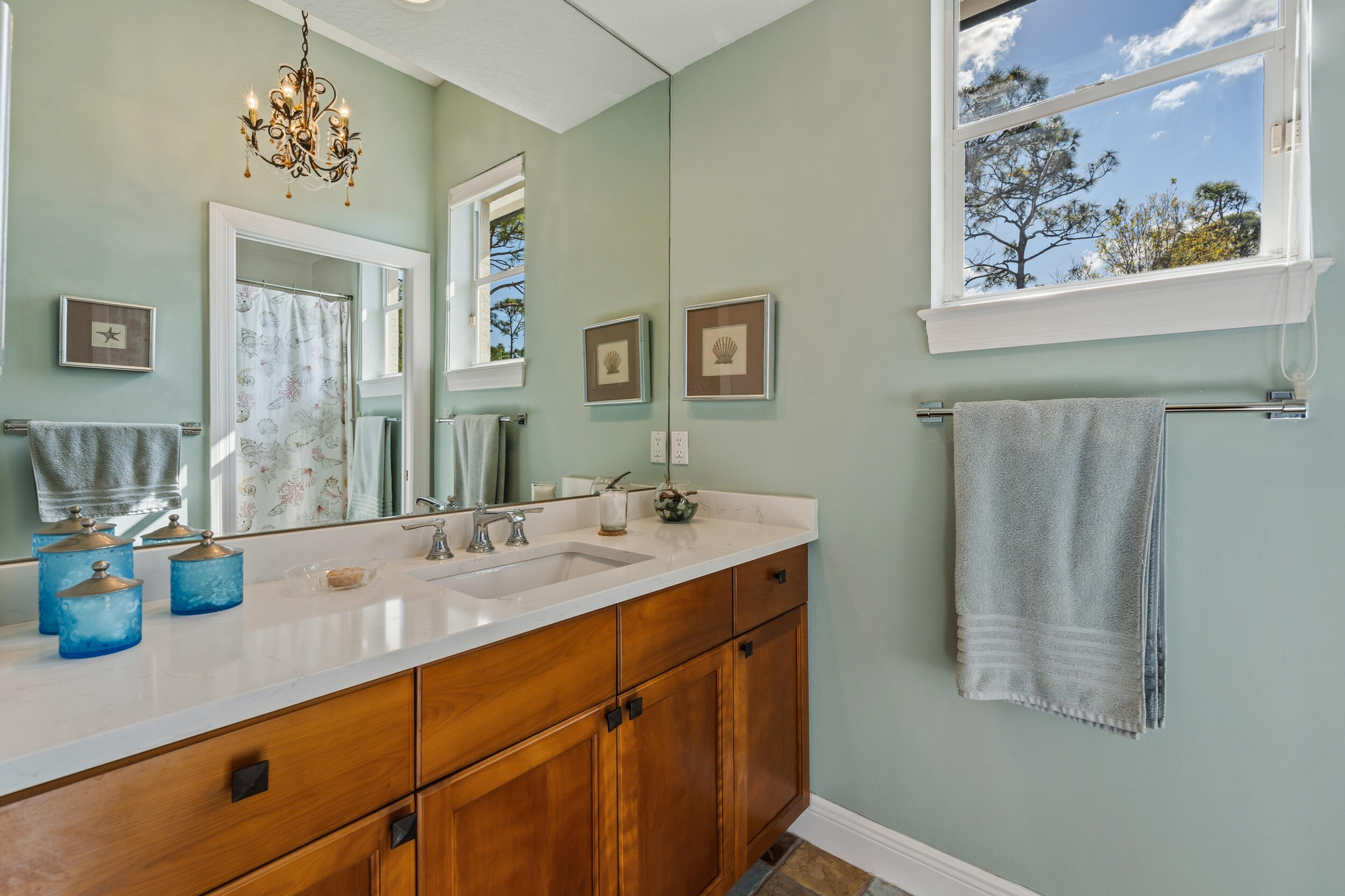 5465 SE Forest Glade Trail