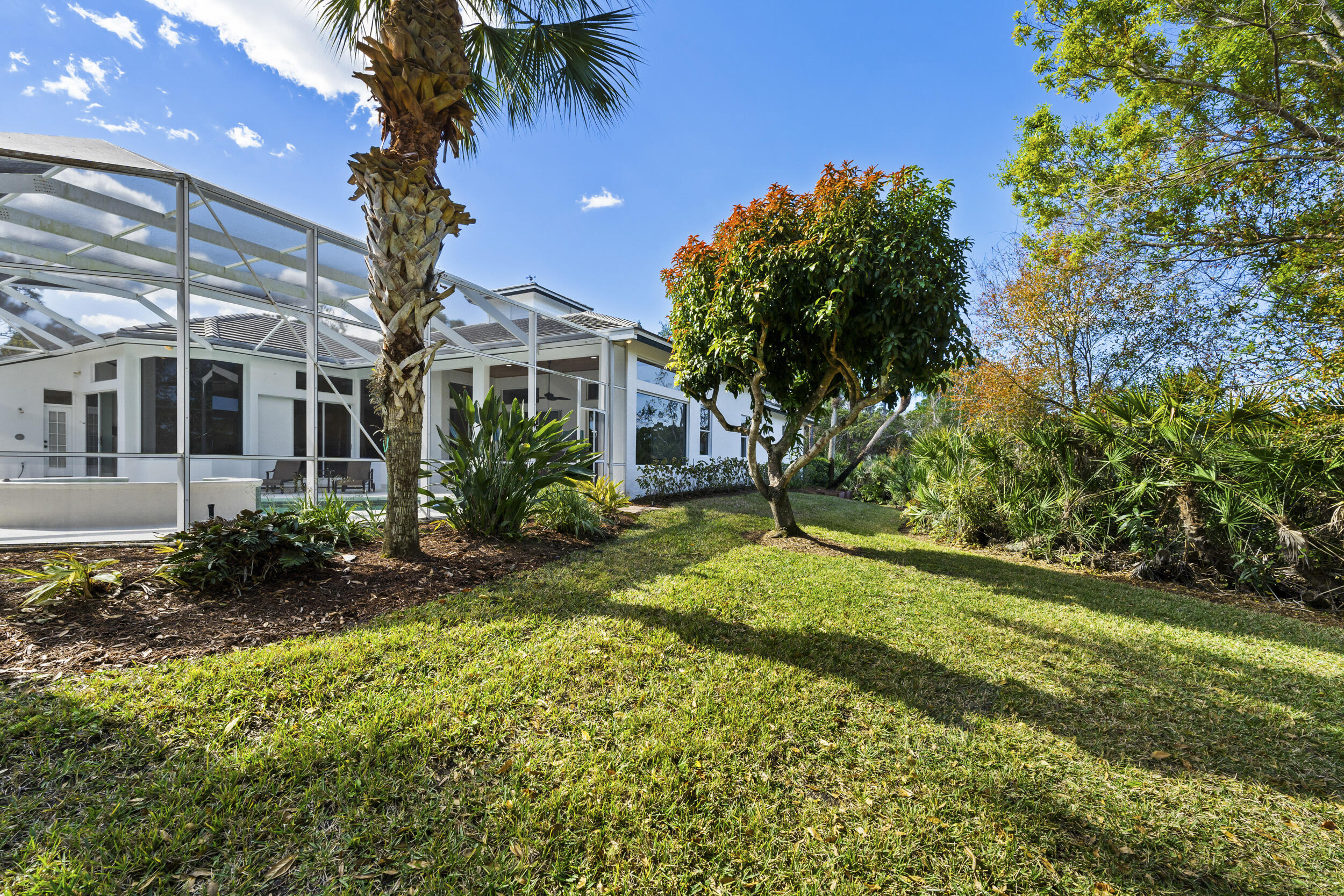 5465 SE Forest Glade Trail