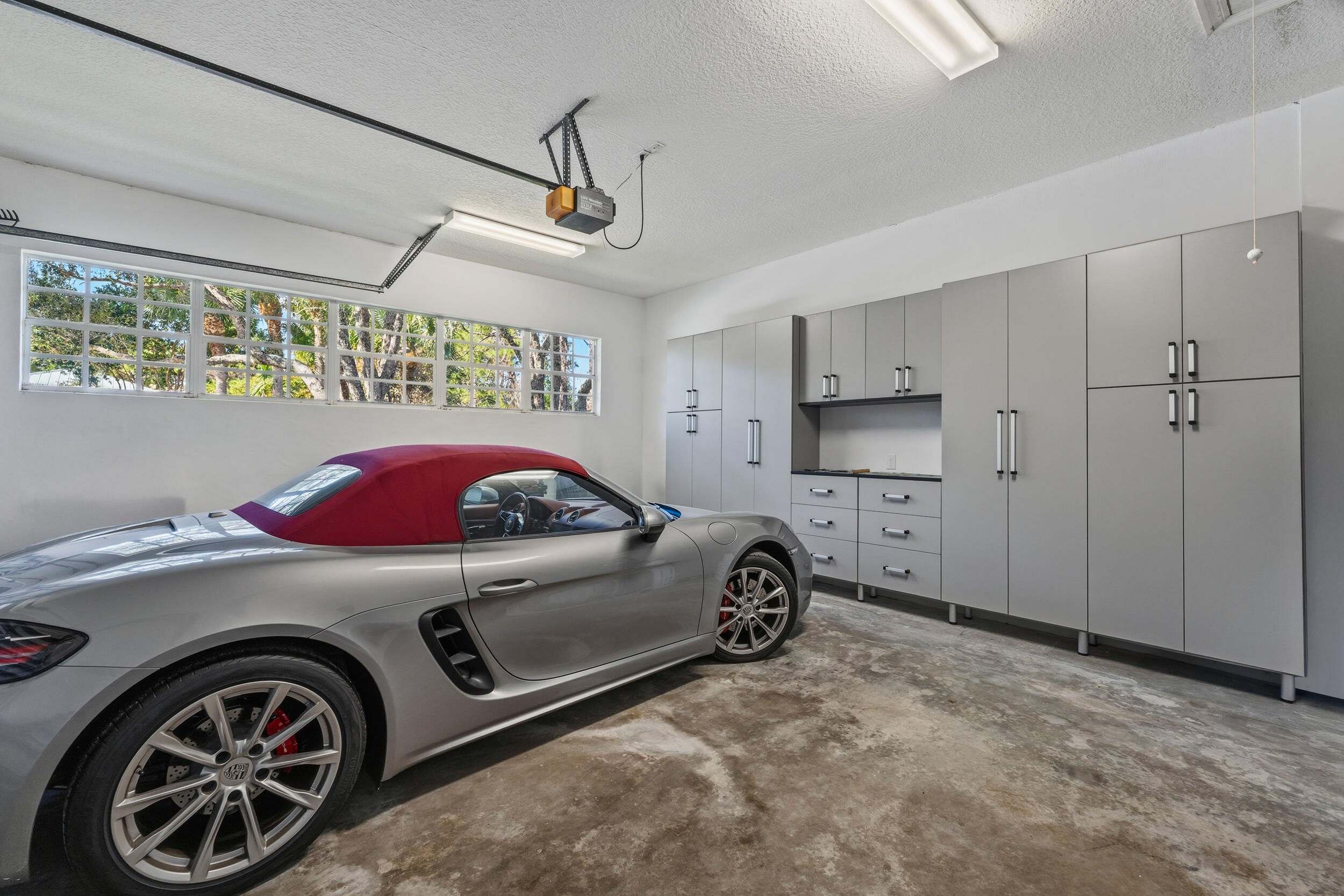 5465 SE Forest Glade Trail