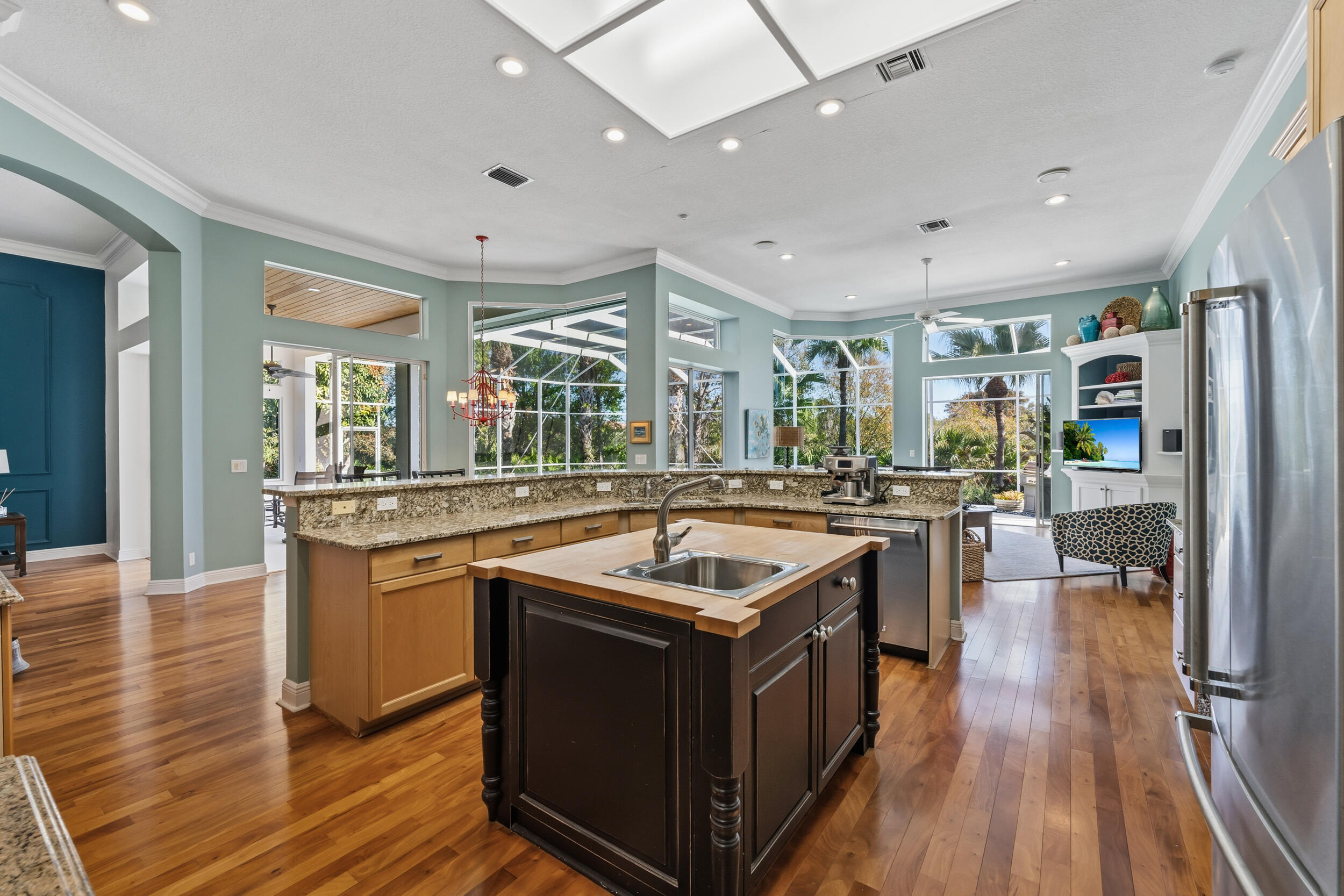 5465 SE Forest Glade Trail