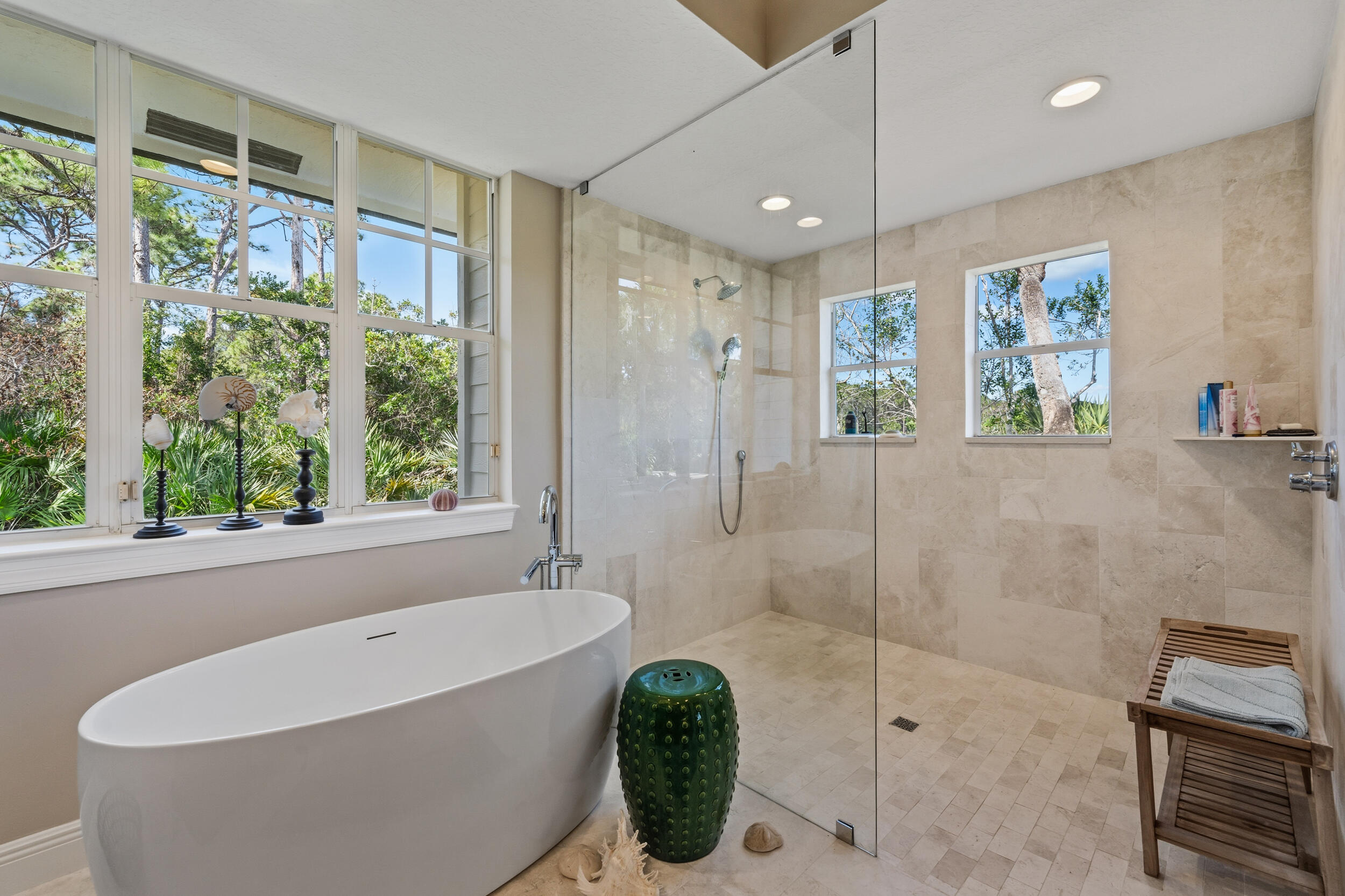 5465 SE Forest Glade Trail