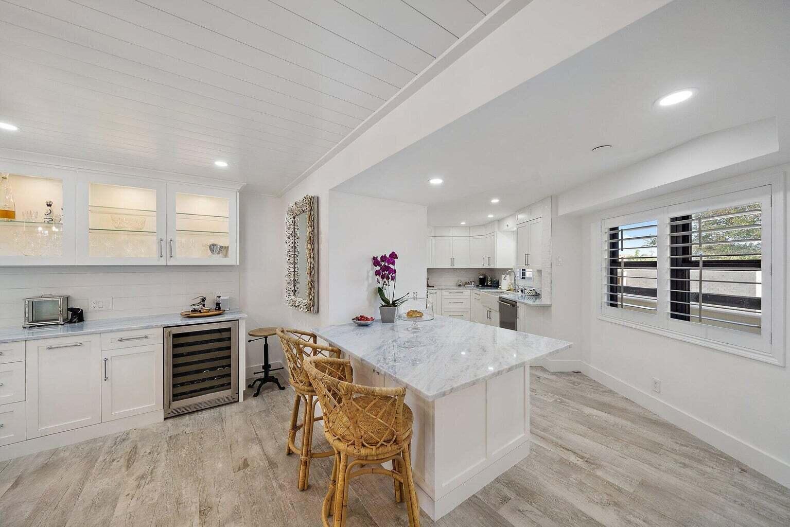 19800 S Sandpointe Bay Drive 210