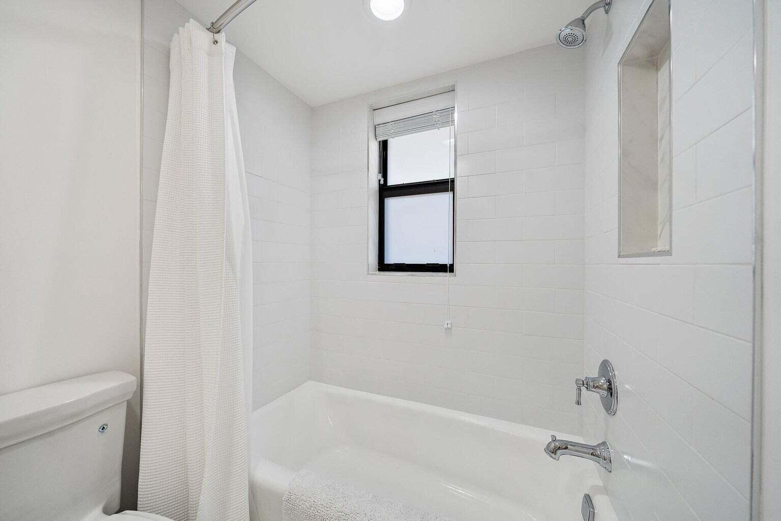 19800 S Sandpointe Bay Drive 210