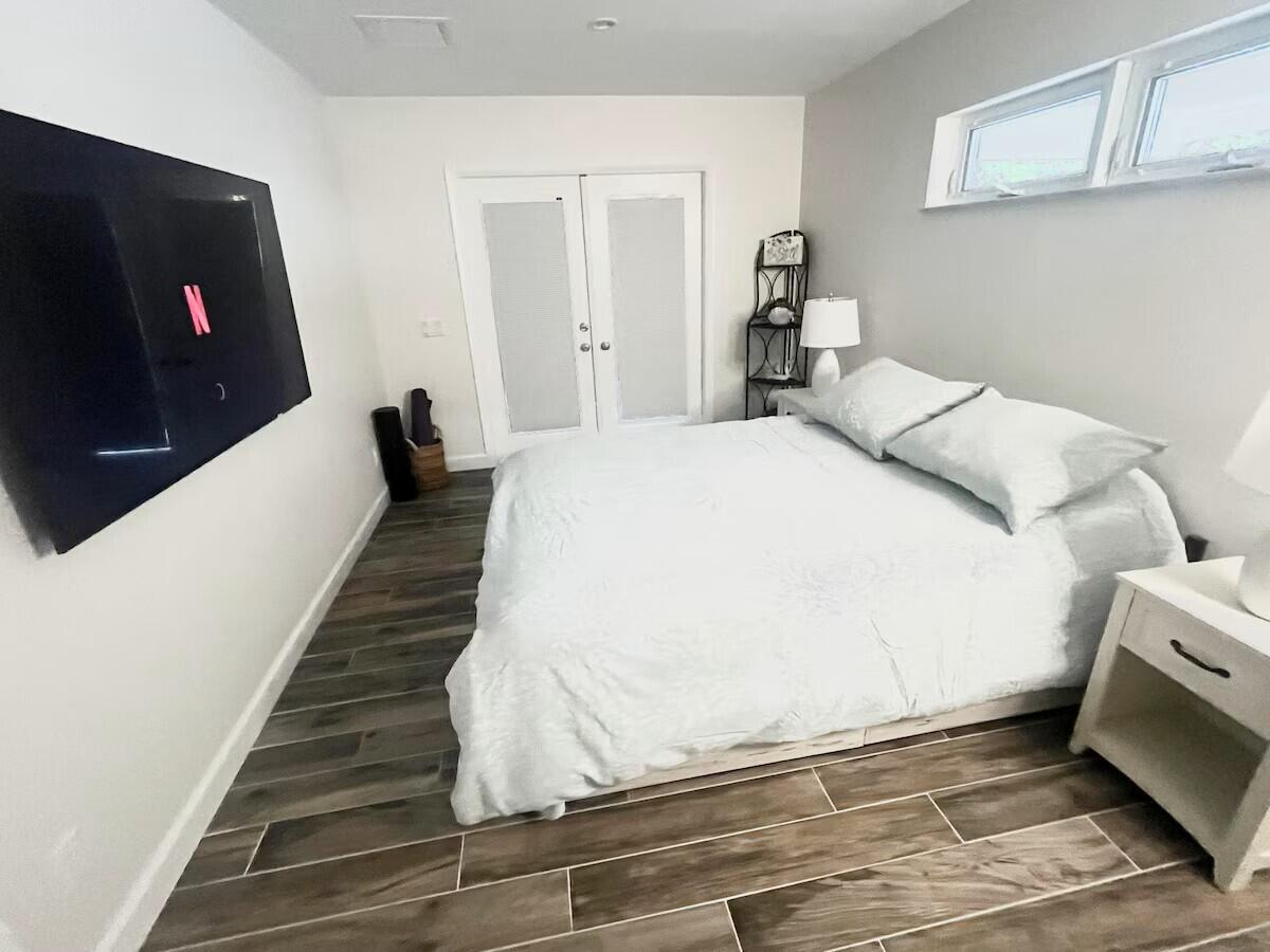 1519 Treemont Avenue