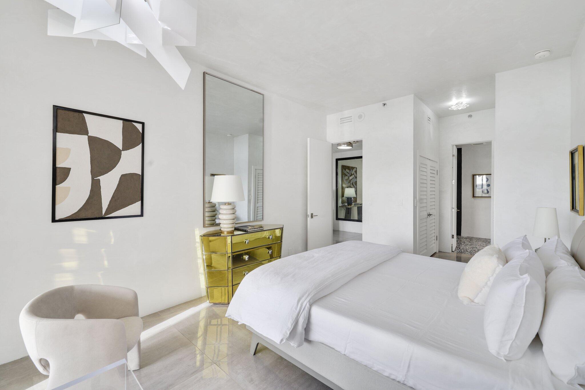 19750 Beach Road 7050