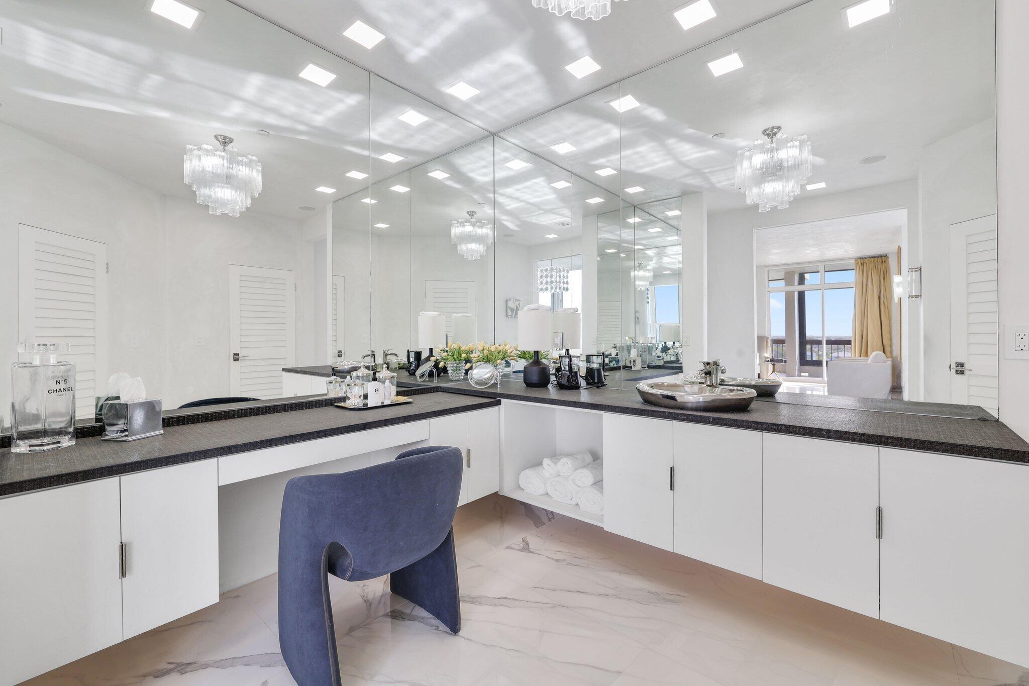 19750 Beach Road 7050