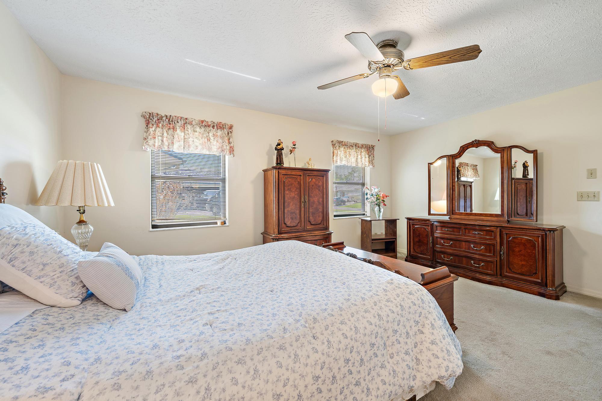 122 N Naranja Avenue, Port St. Lucie