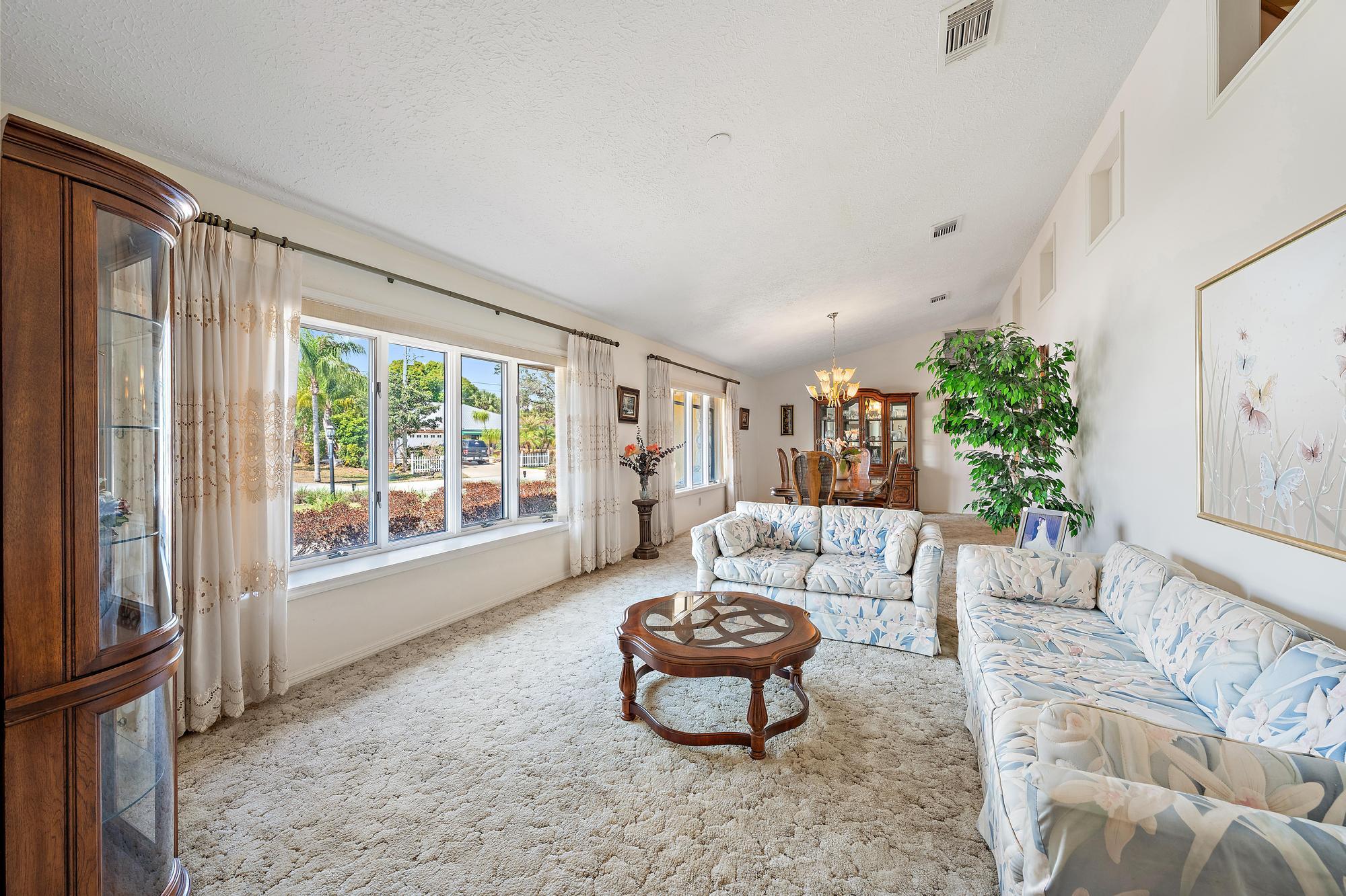 122 N Naranja Avenue, Port St. Lucie