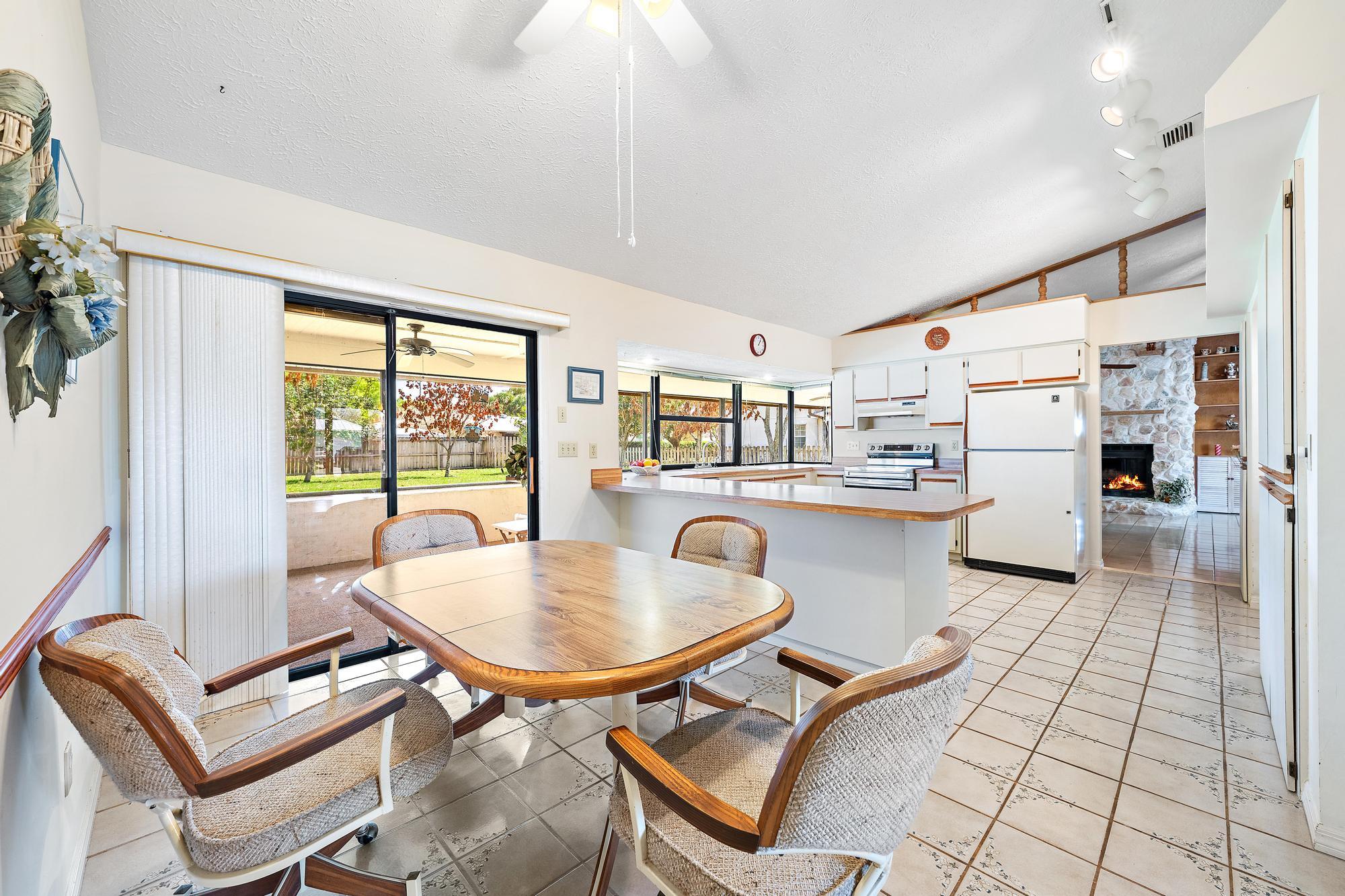 122 N Naranja Avenue, Port St. Lucie