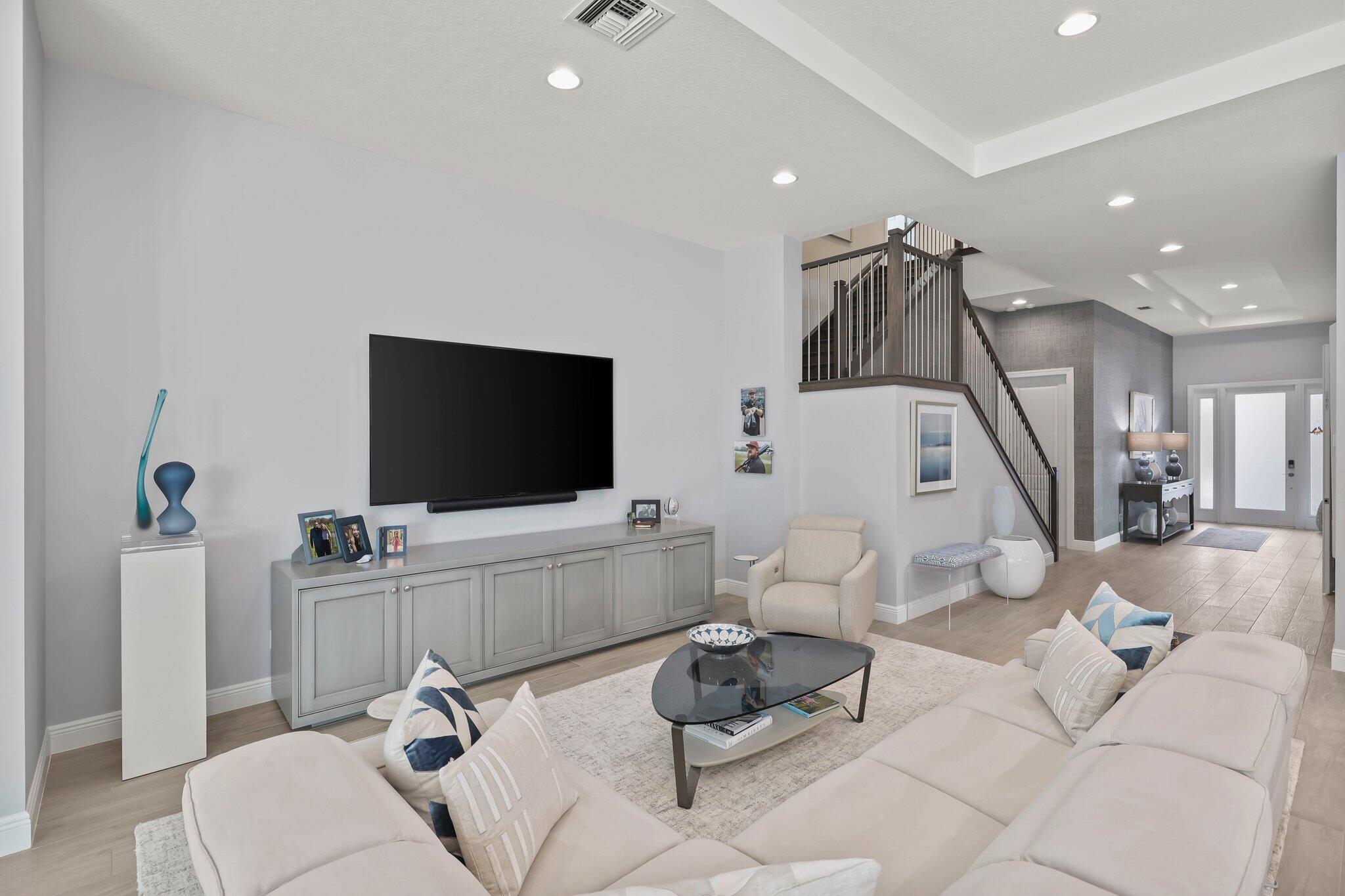 13602 Artisan Circle