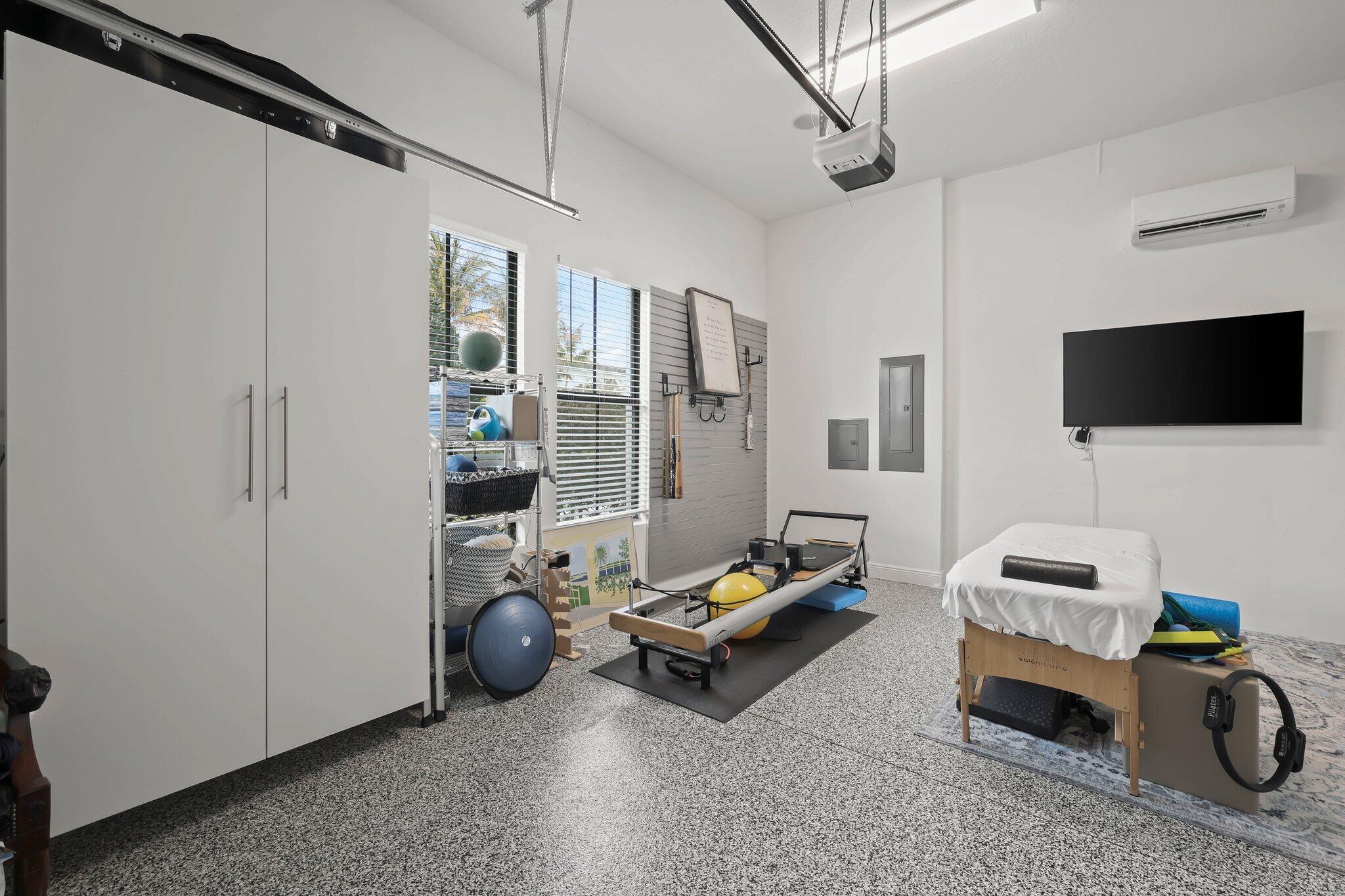 13602 Artisan Circle