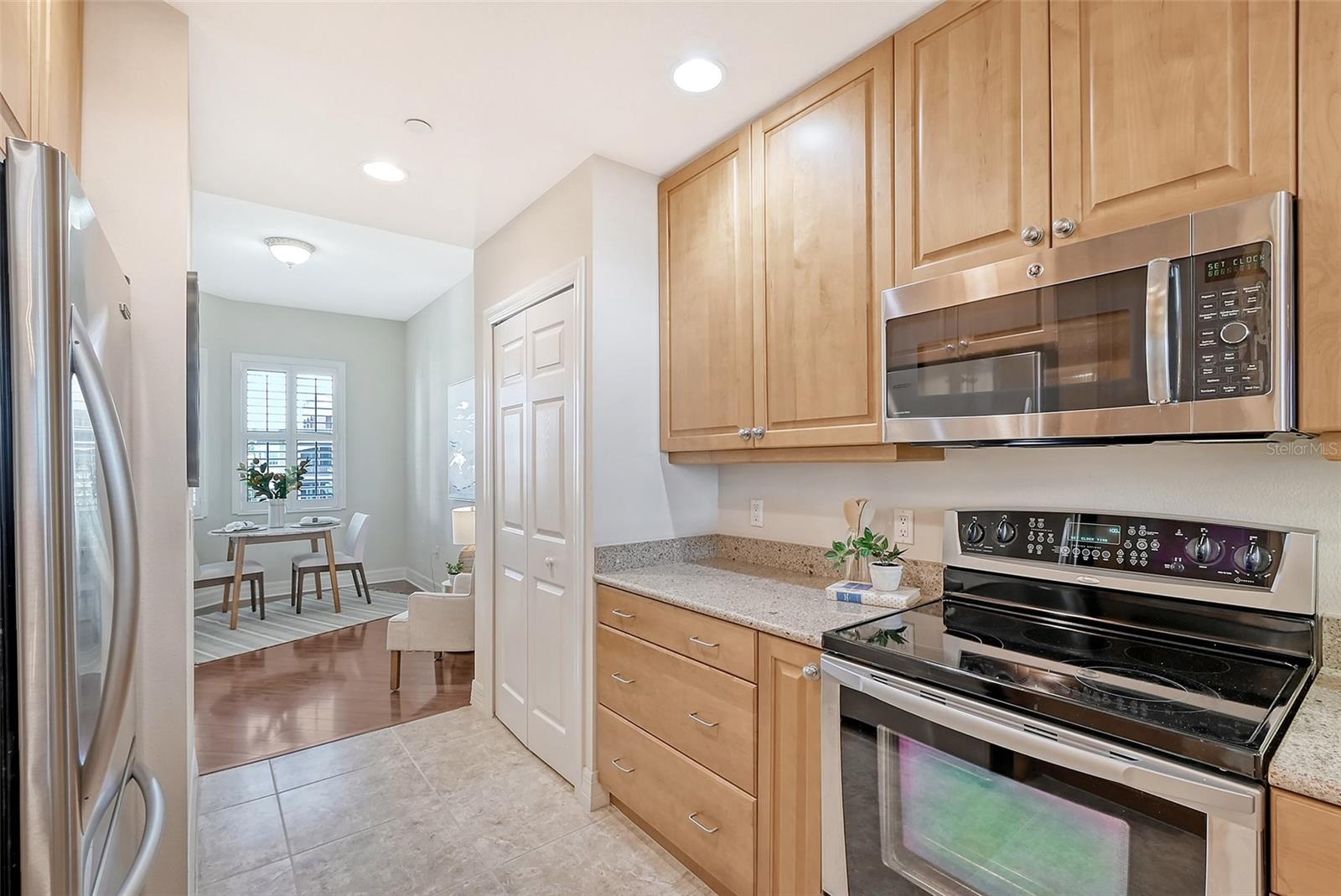 5531 CANNES CIR #503