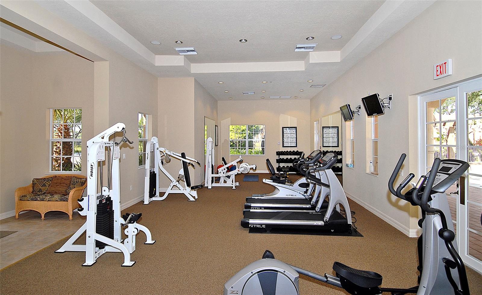 5531 CANNES CIR #503