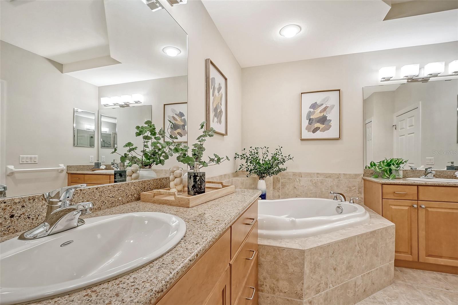 5531 CANNES CIR #503