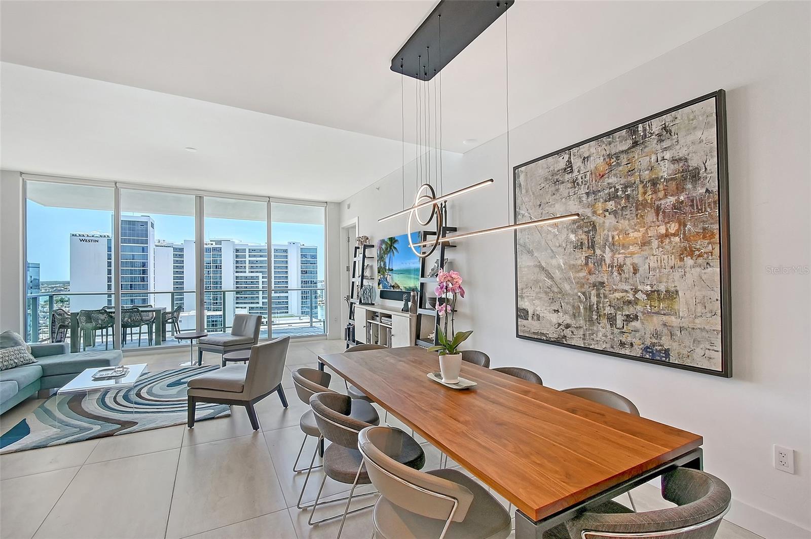 301 QUAY COMMONS #1208