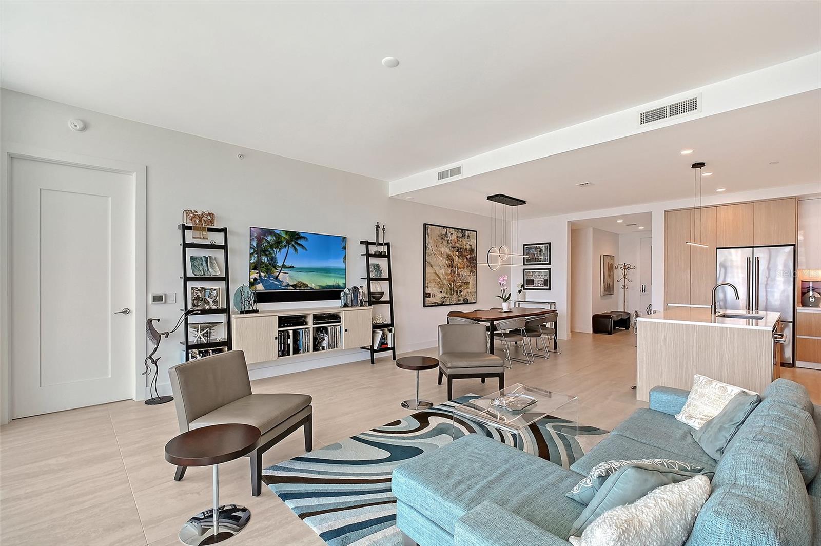 301 QUAY COMMONS #1208