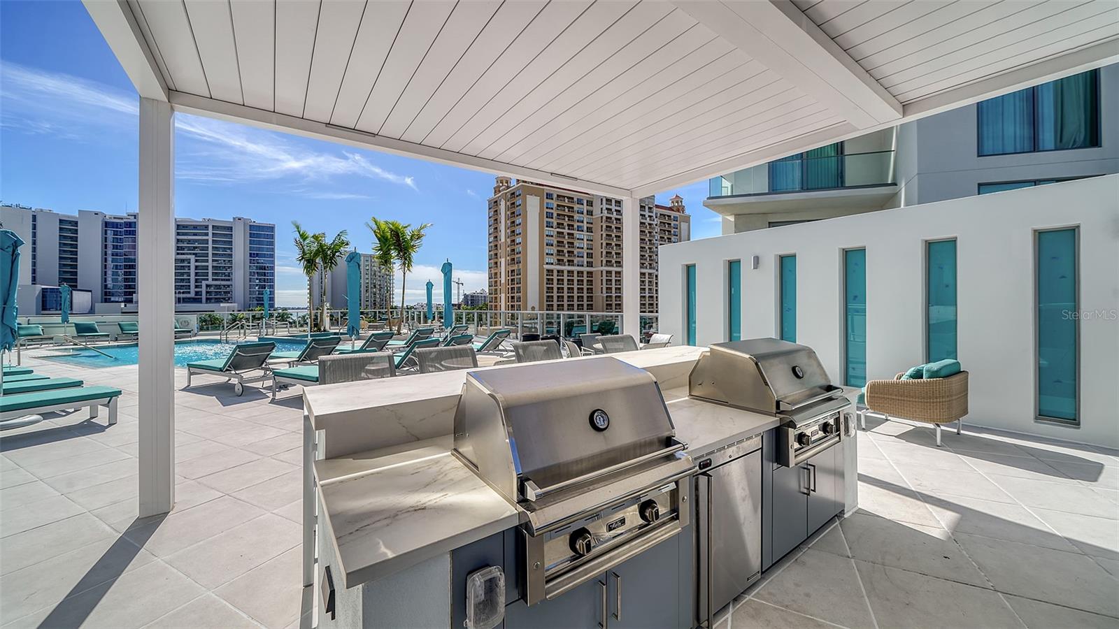 301 QUAY COMMONS #1208