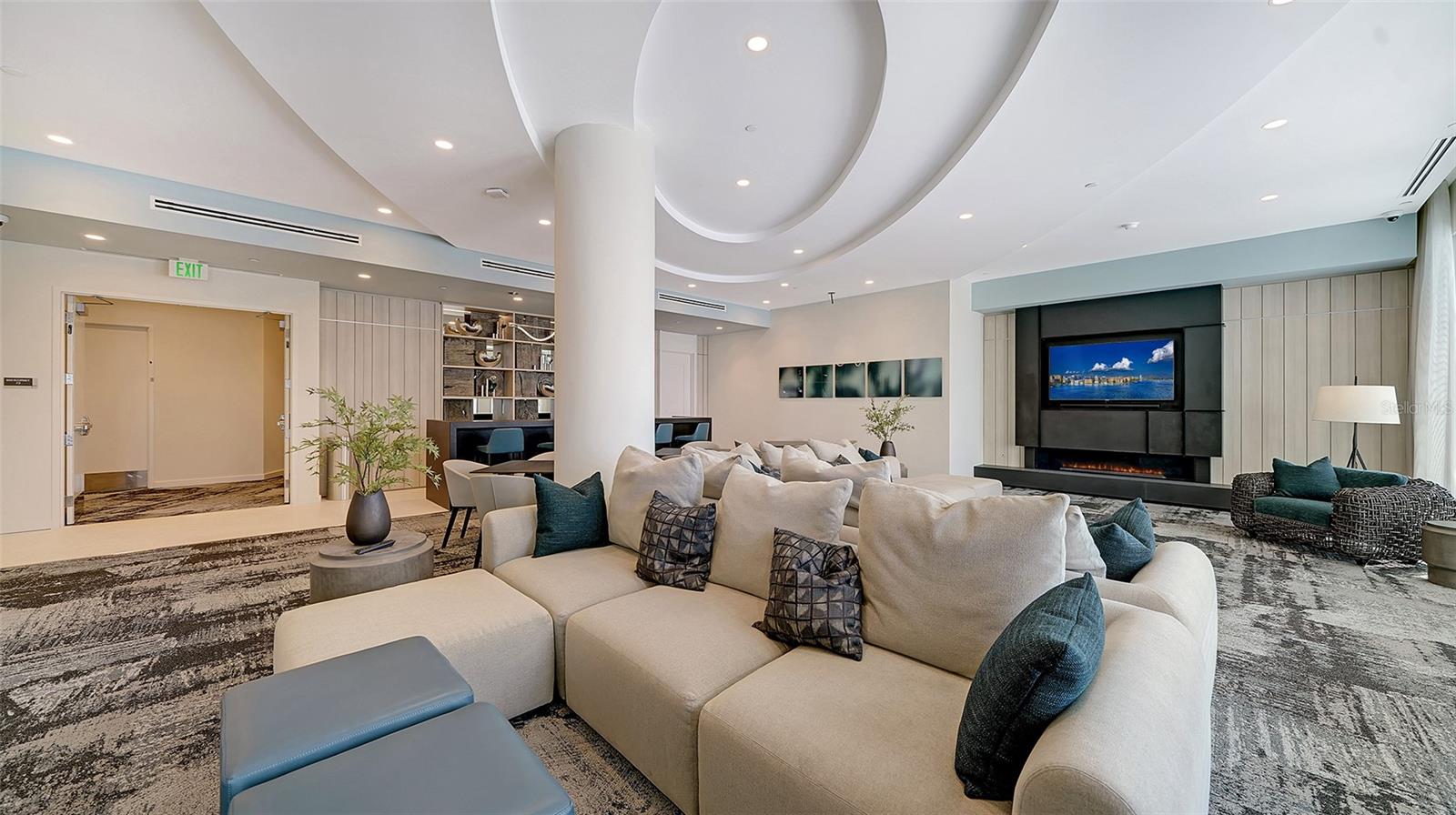 301 QUAY COMMONS #1208