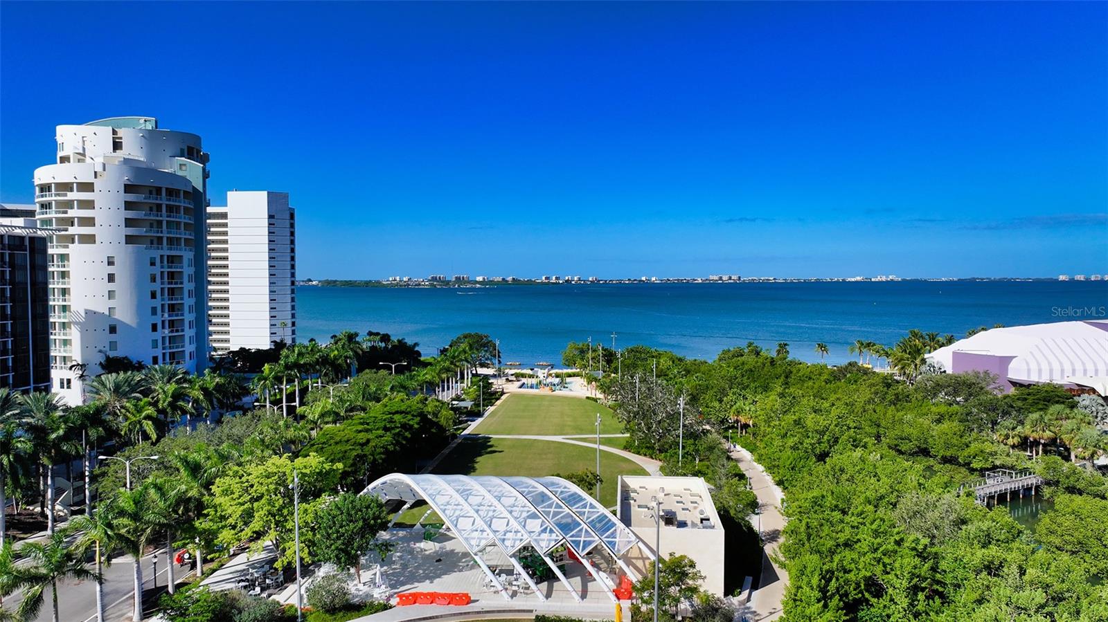 301 QUAY COMMONS #1208