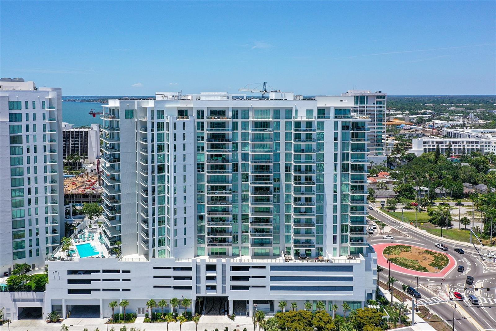 301 QUAY COMMONS #1208