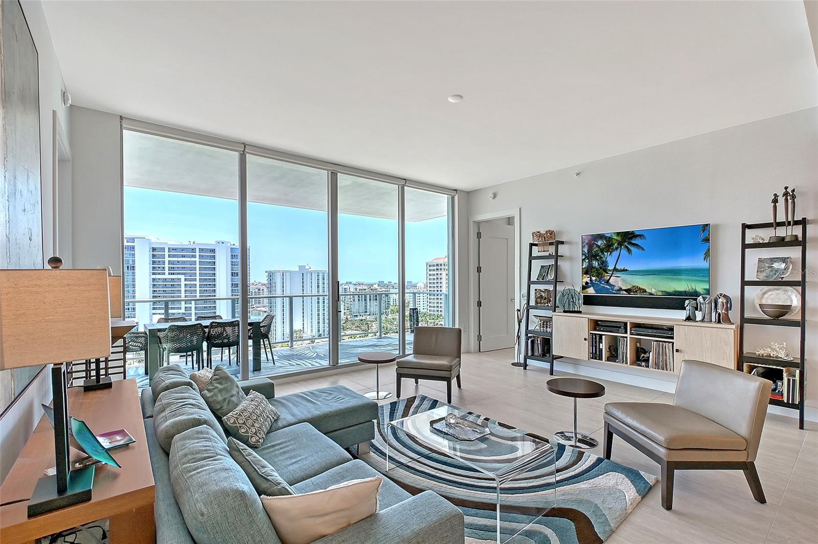 301 QUAY COMMONS #1208