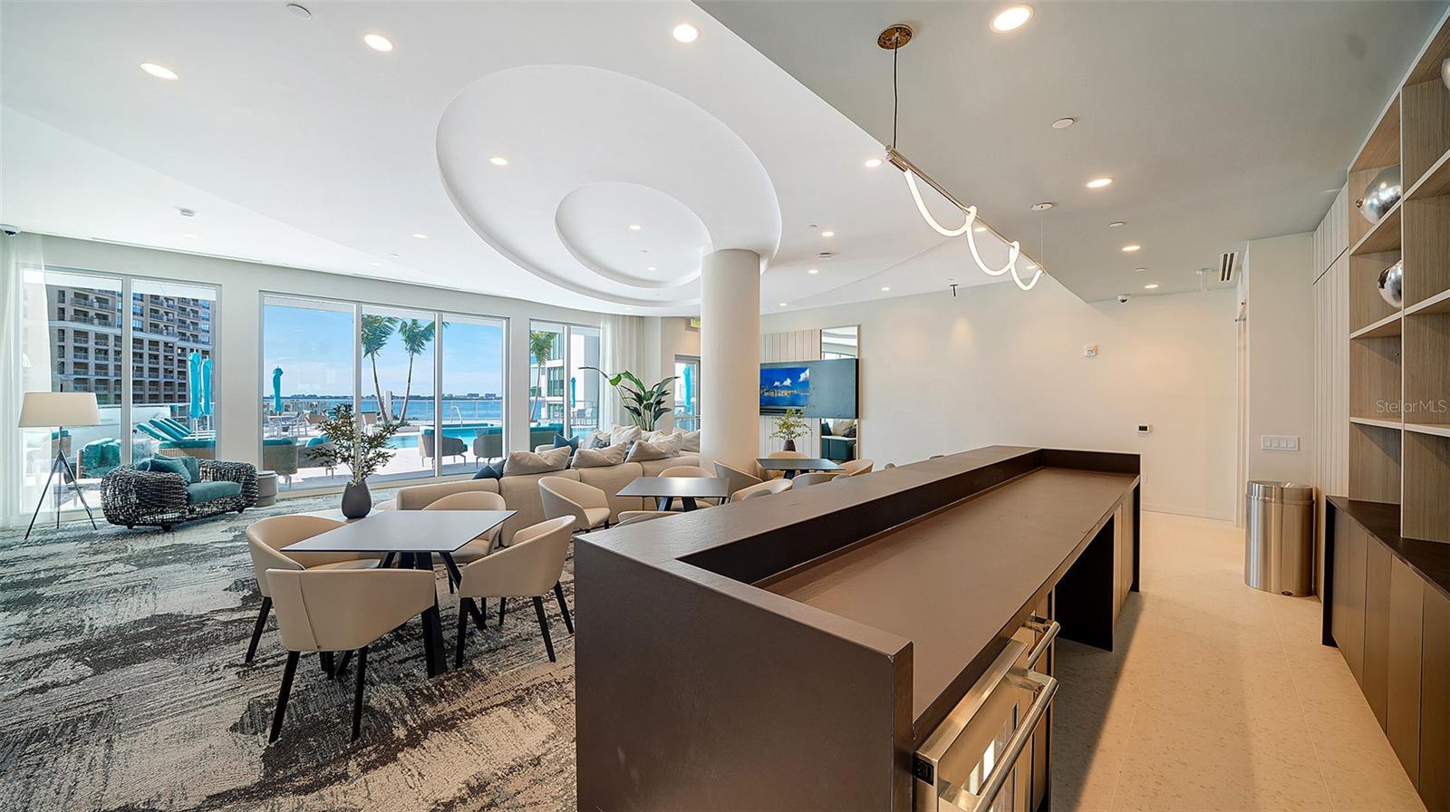 301 QUAY COMMONS #1208