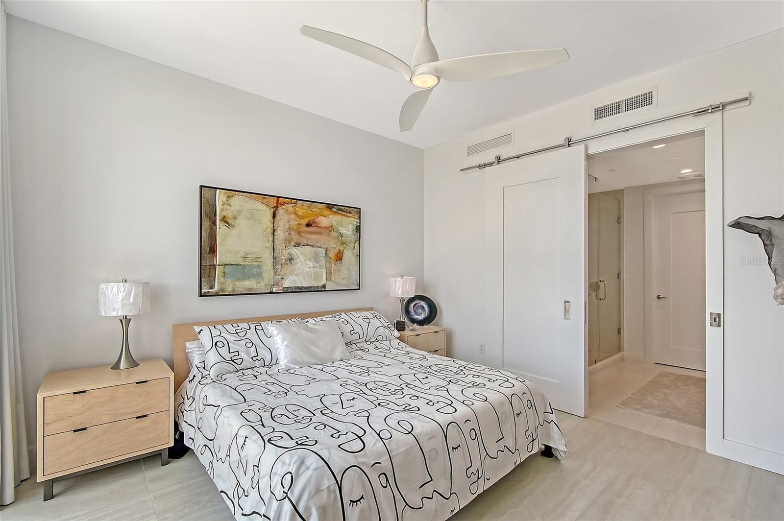 301 QUAY COMMONS #1208