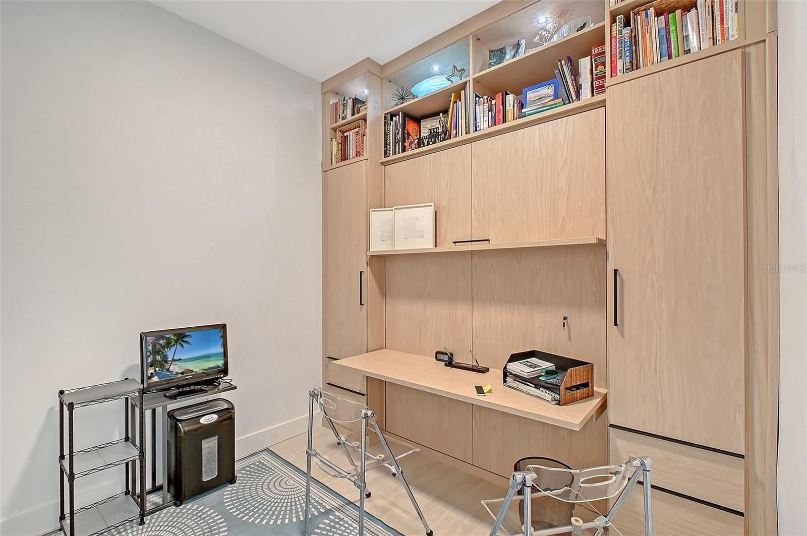 301 QUAY COMMONS #1208