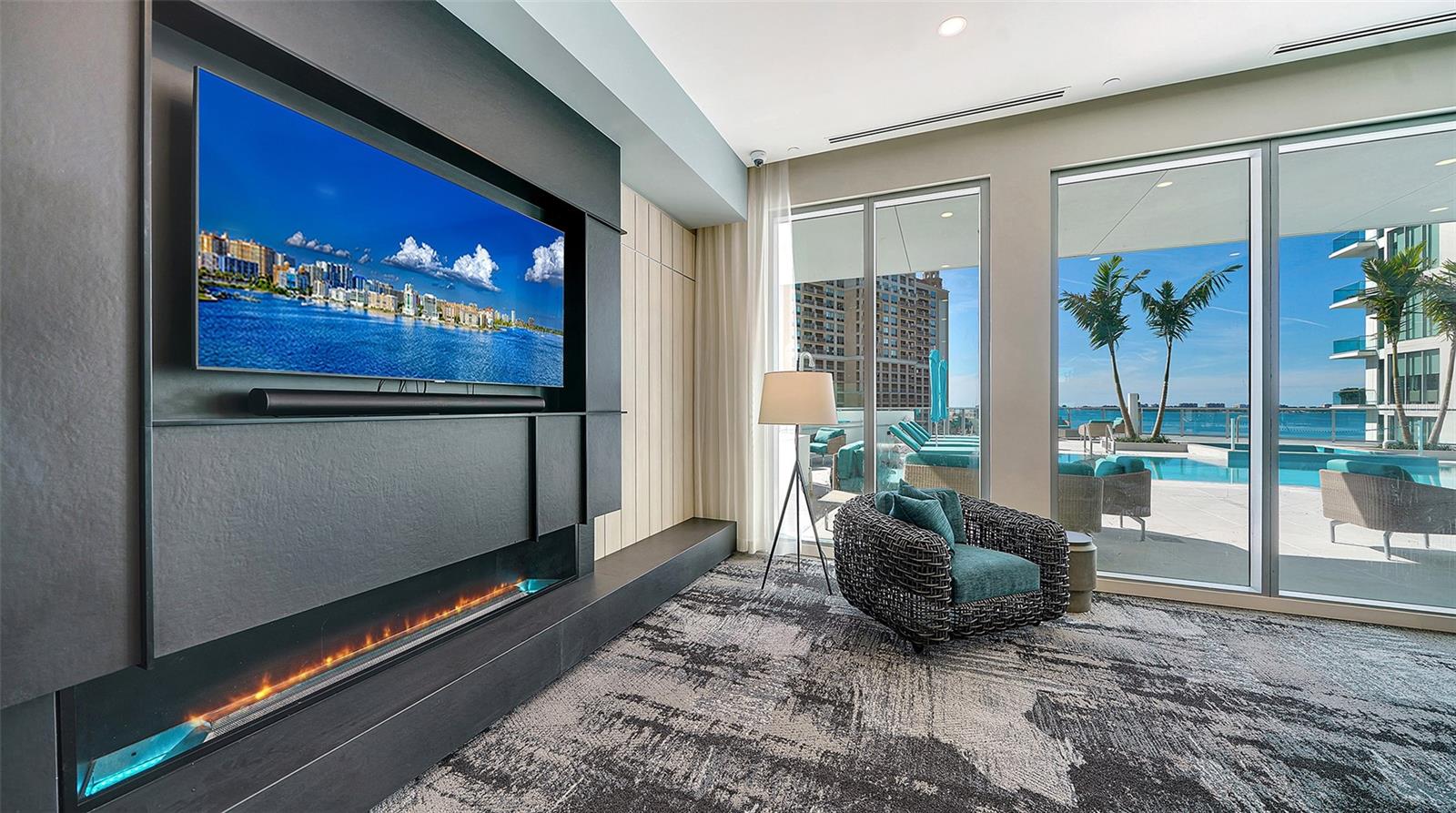 301 QUAY COMMONS #1208