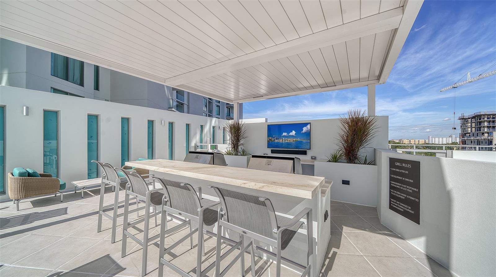 301 QUAY COMMONS #1208