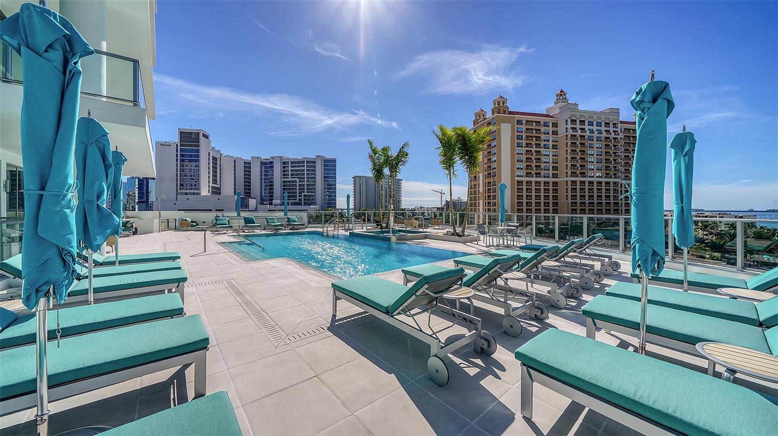 301 QUAY COMMONS #1208