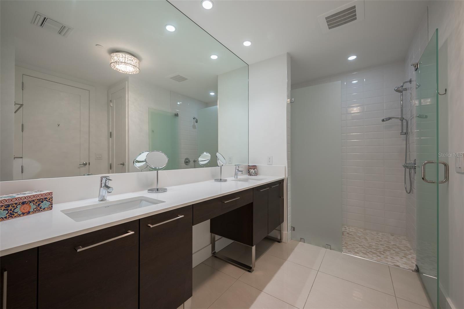 1155 N GULFSTREAM AVE #306