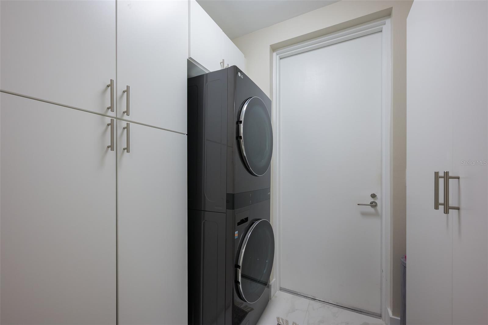 1155 N GULFSTREAM AVE #306