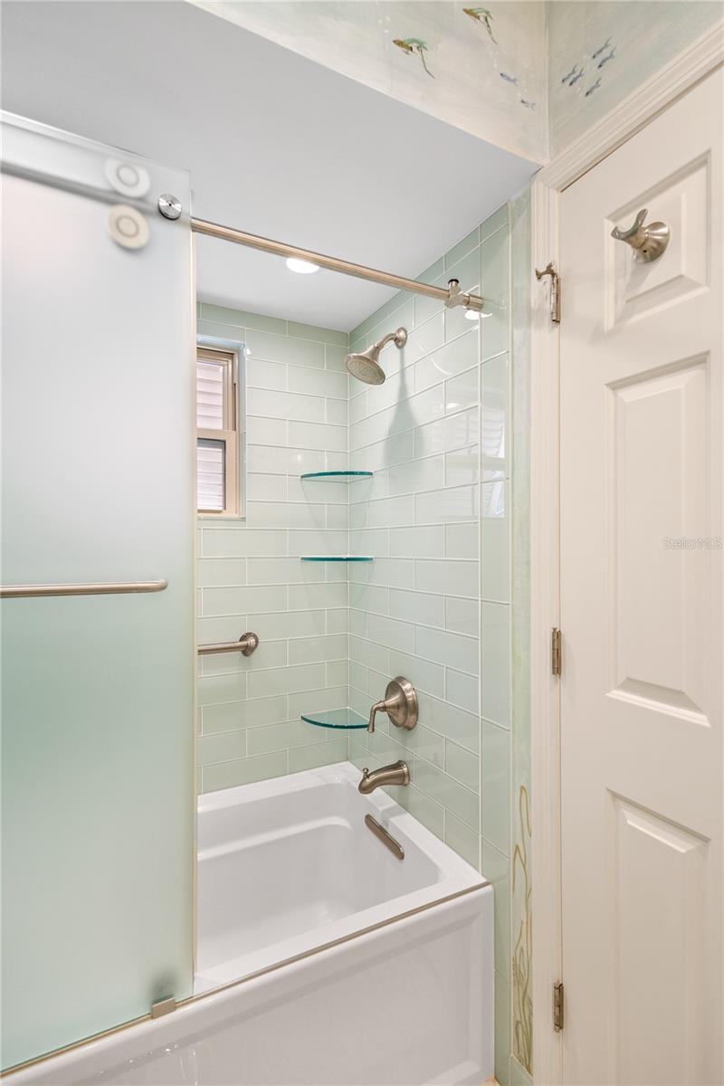 1161 COQUILLE ST #206